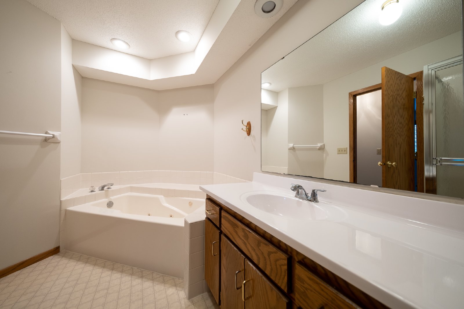 147th Street West, Apple Valley (7991) JP CW1 - 1 property image