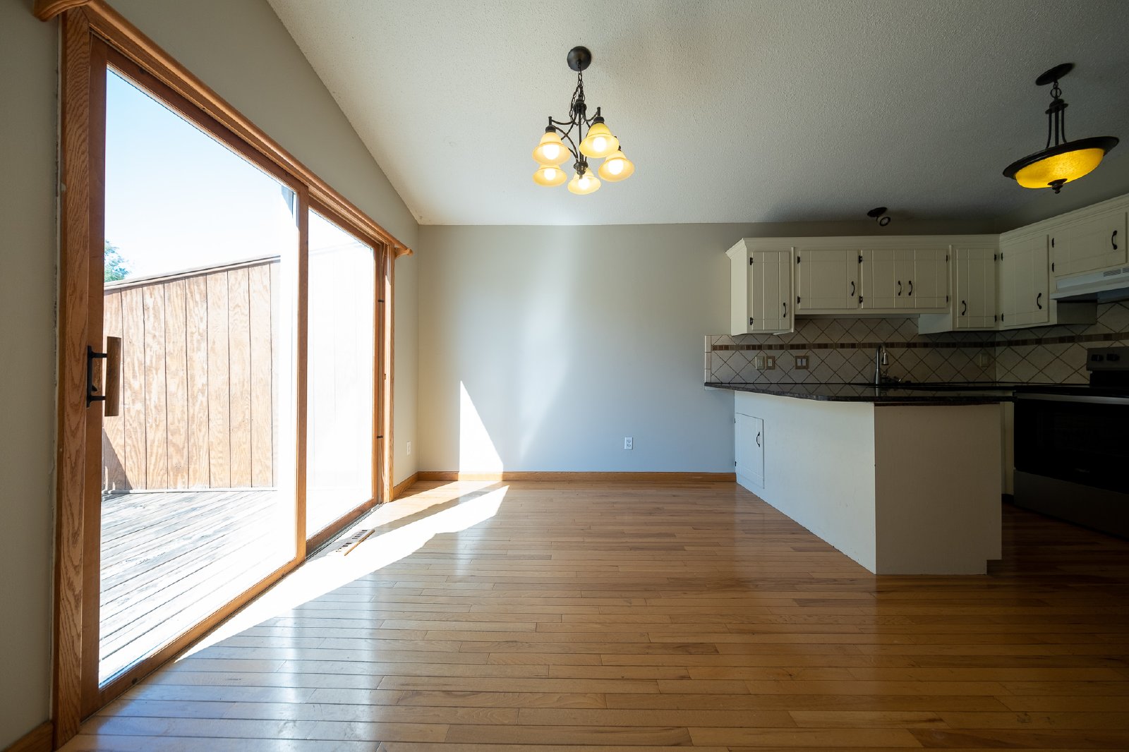 Foliage Avenue West, Rosemount (16068) MJ MG1 **HWP** - 1 property image