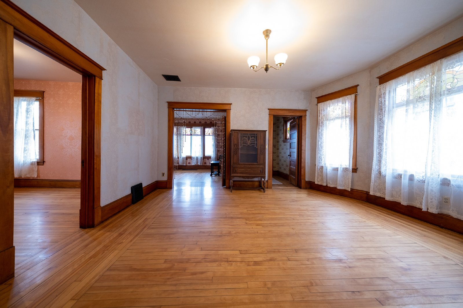 2nd Avenue West, Shakopee (128) MJ ER1 - 1 property image