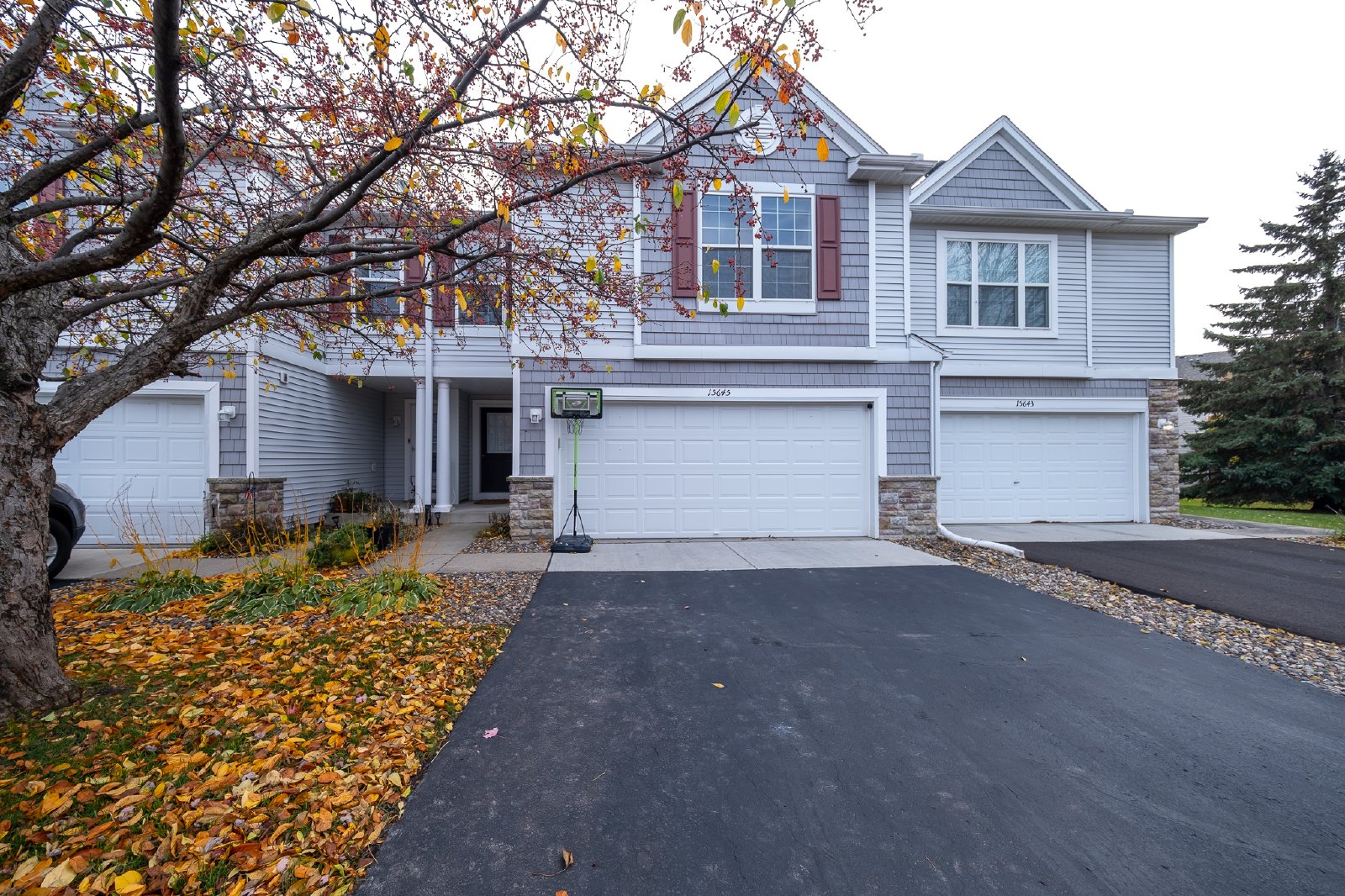 Float Court, Apple Valley (15645) JP CW1 **HWP** - 1 property image