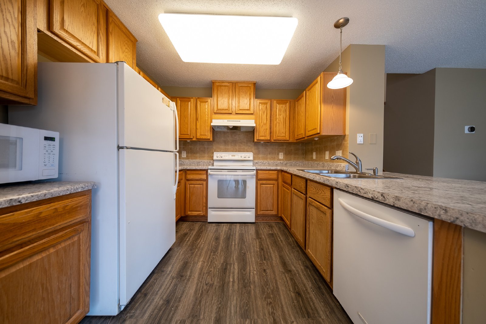 Float Court, Apple Valley (15645) JP CW1 **HWP** - 1 property image