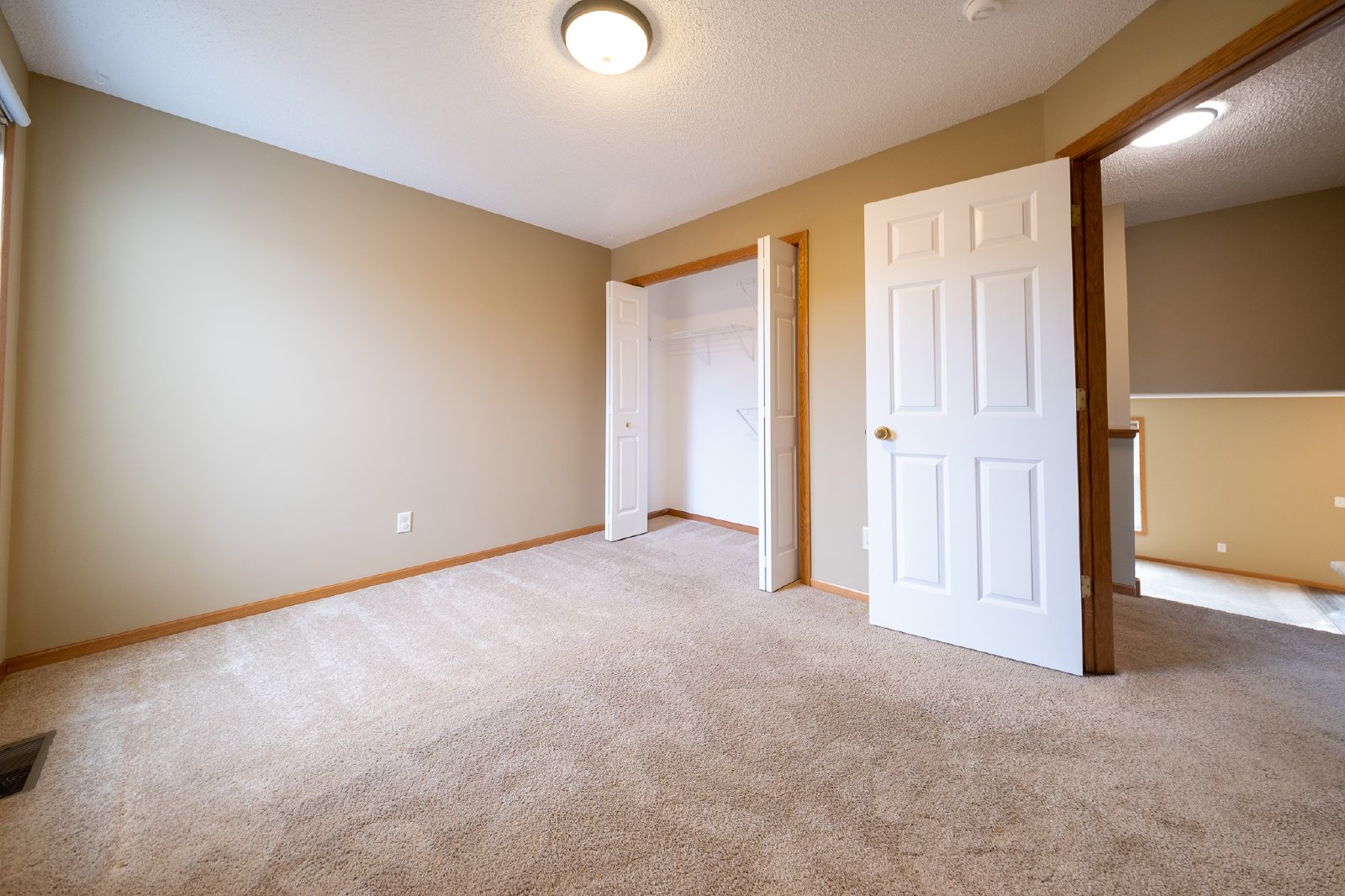 Float Court, Apple Valley (15645) JP CW1 **HWP** - 1 property image