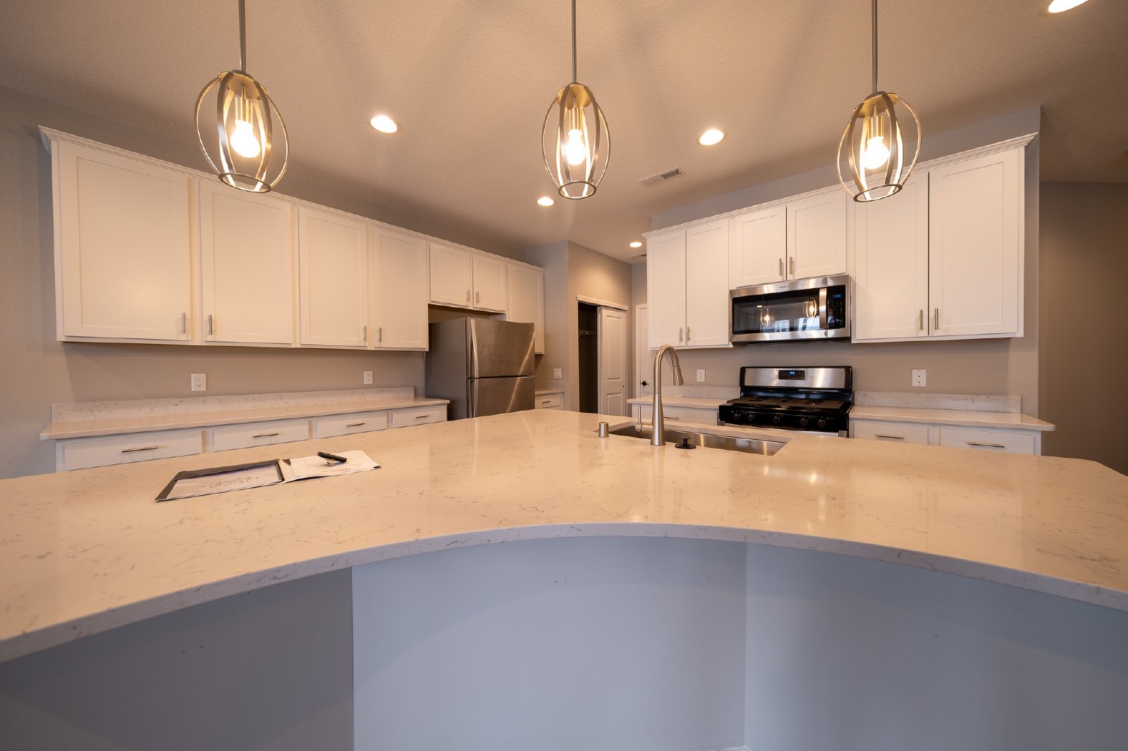 Walnut Grove Way North, Maple Grove (7170) JP KZ1 - 1 property image