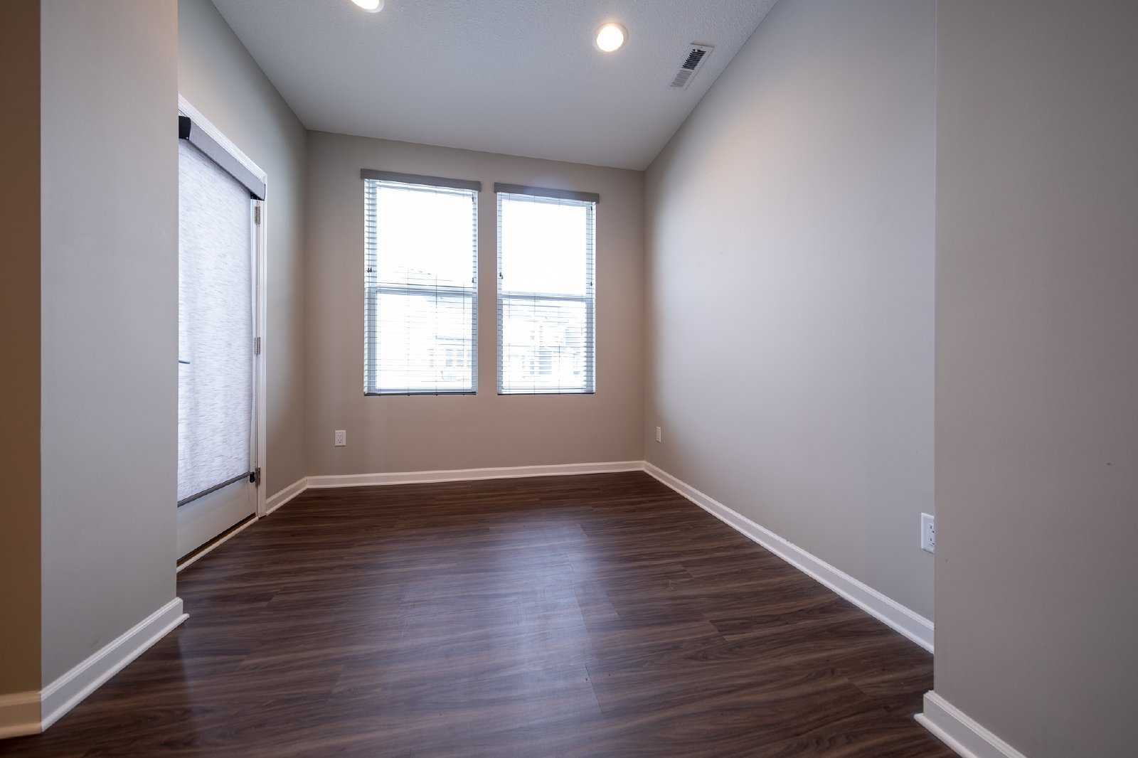 Walnut Grove Way North, Maple Grove (7170) JP KZ1 - 1 property image