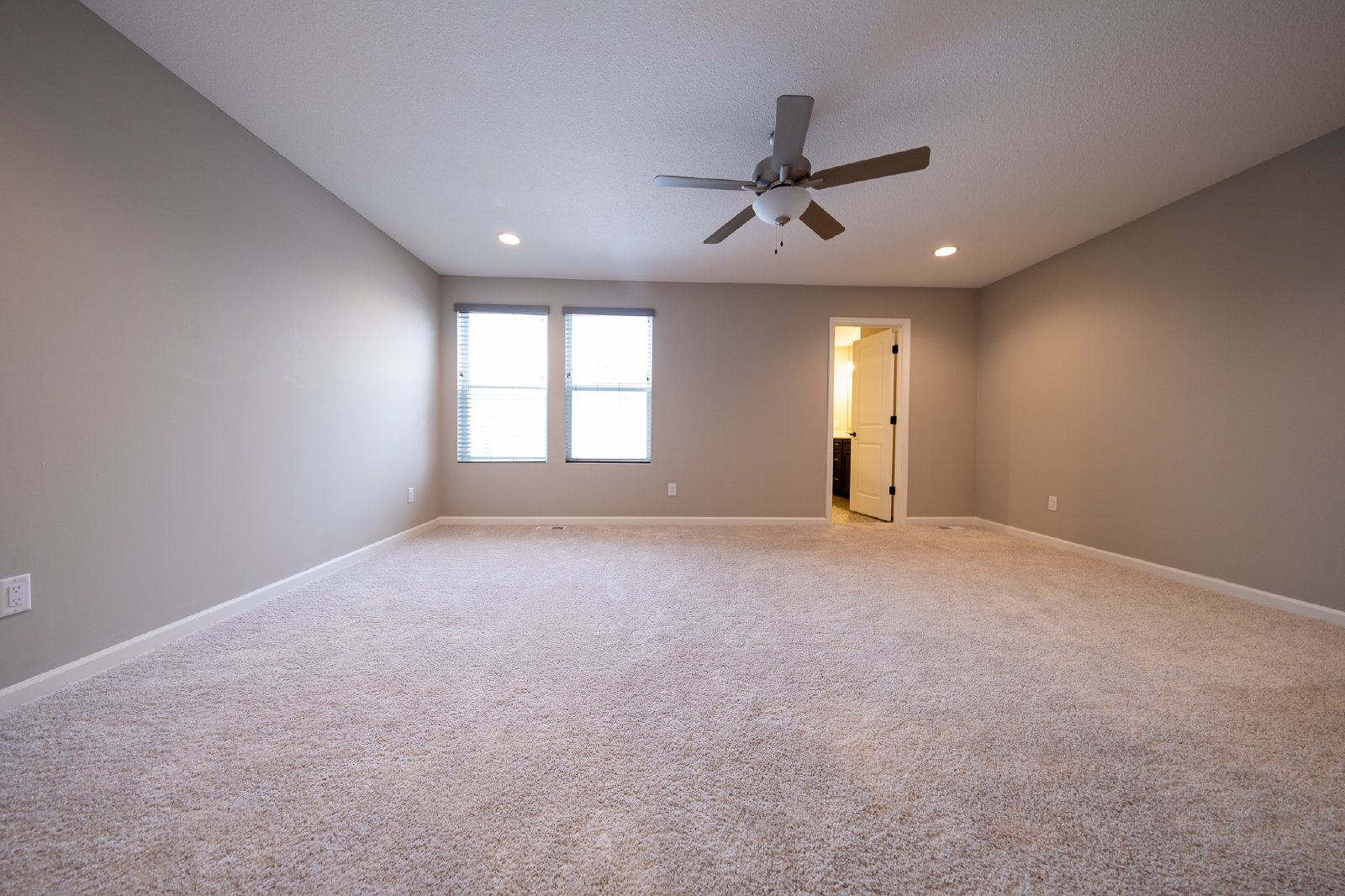 Walnut Grove Way North, Maple Grove (7170) JP KZ1 - 1 property image