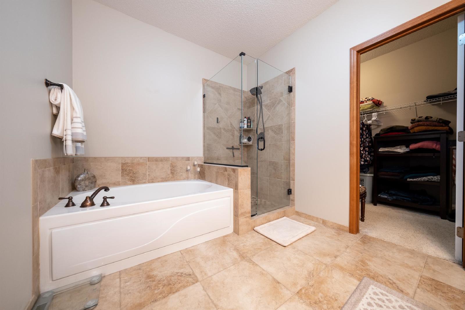 97th Place North, Maple Grove (18925) LS MG1 **HWP** - 1 property image