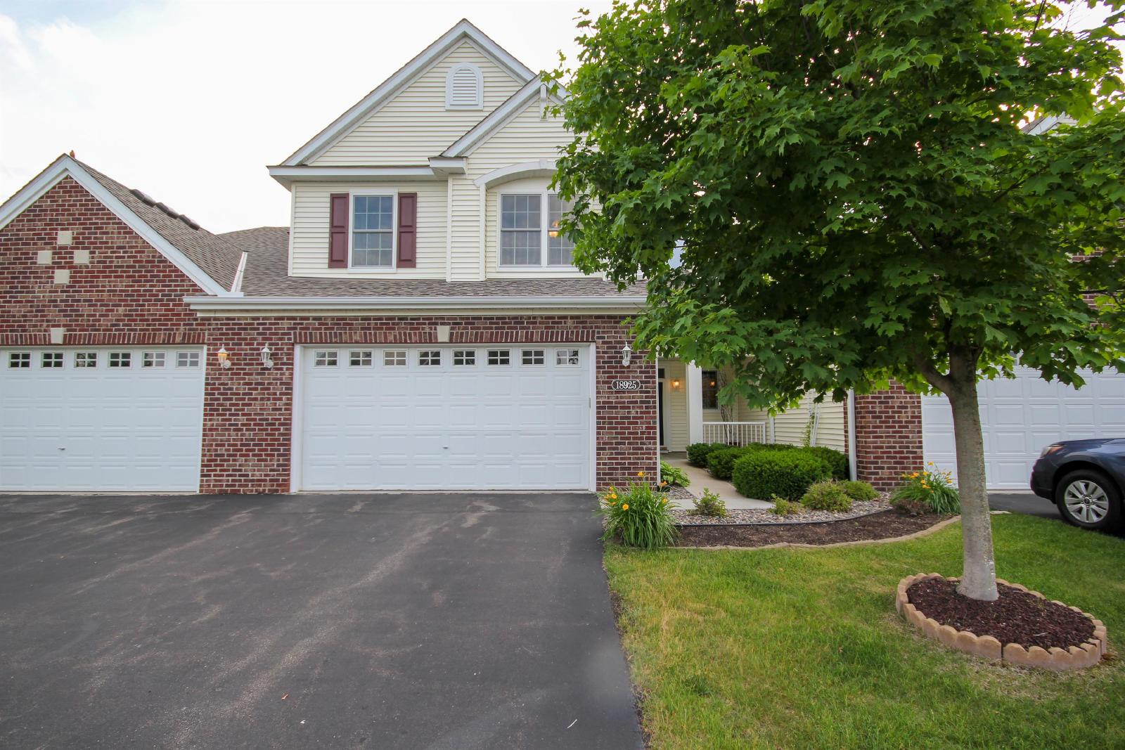 97th Place North, Maple Grove (18925) LS MG1 **HWP** - 1 property image