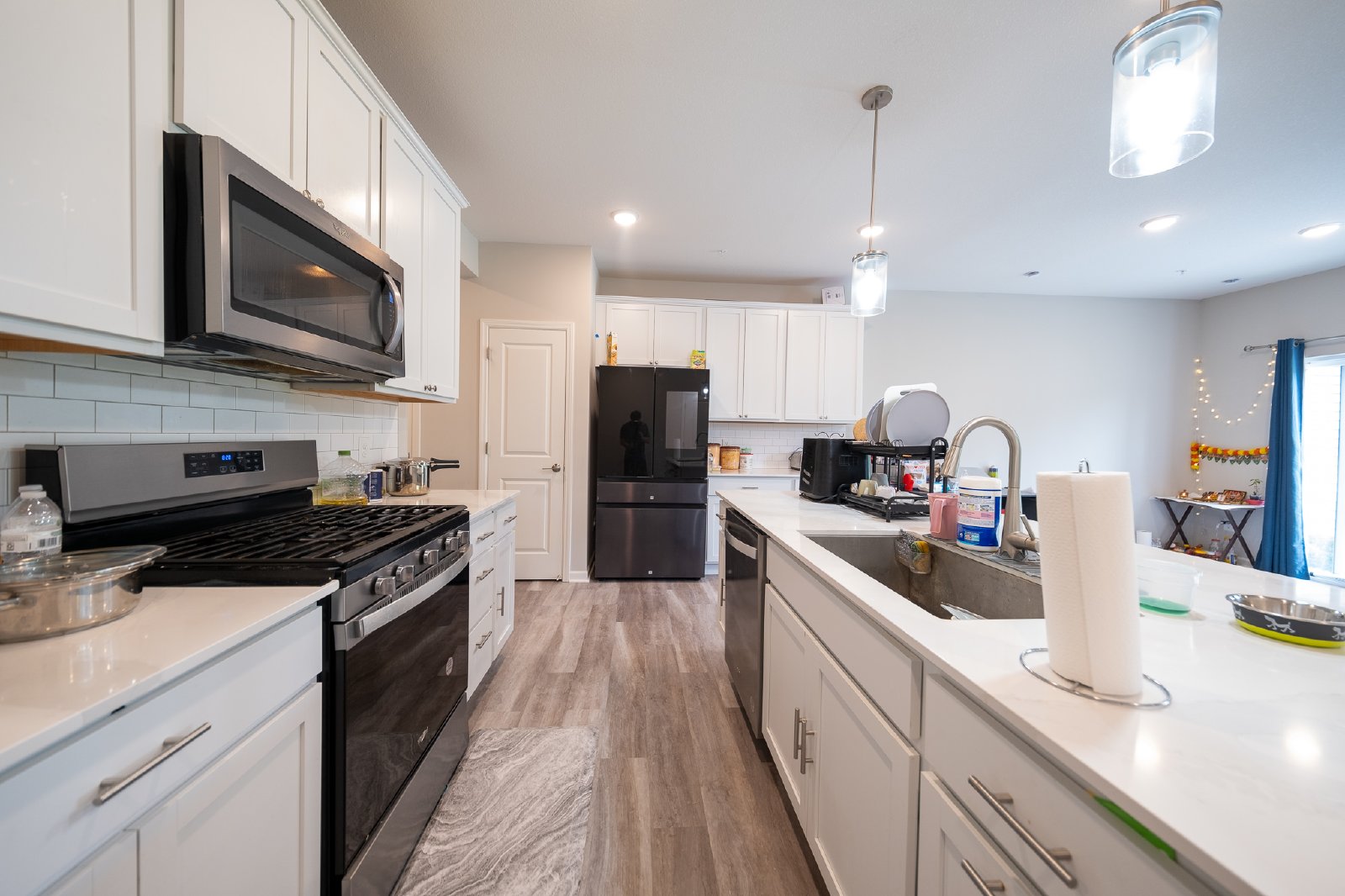 Avery Court, Eagan (4872) MJ CW1 - 1 property image