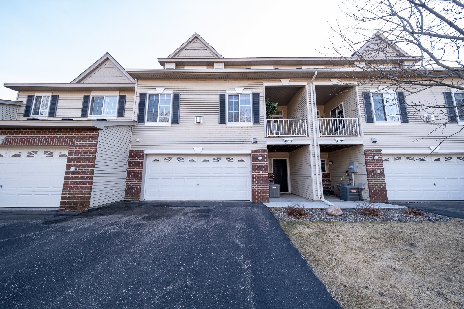 Key West Court, Lakeville (18283) MJ ER1 - 1 property image