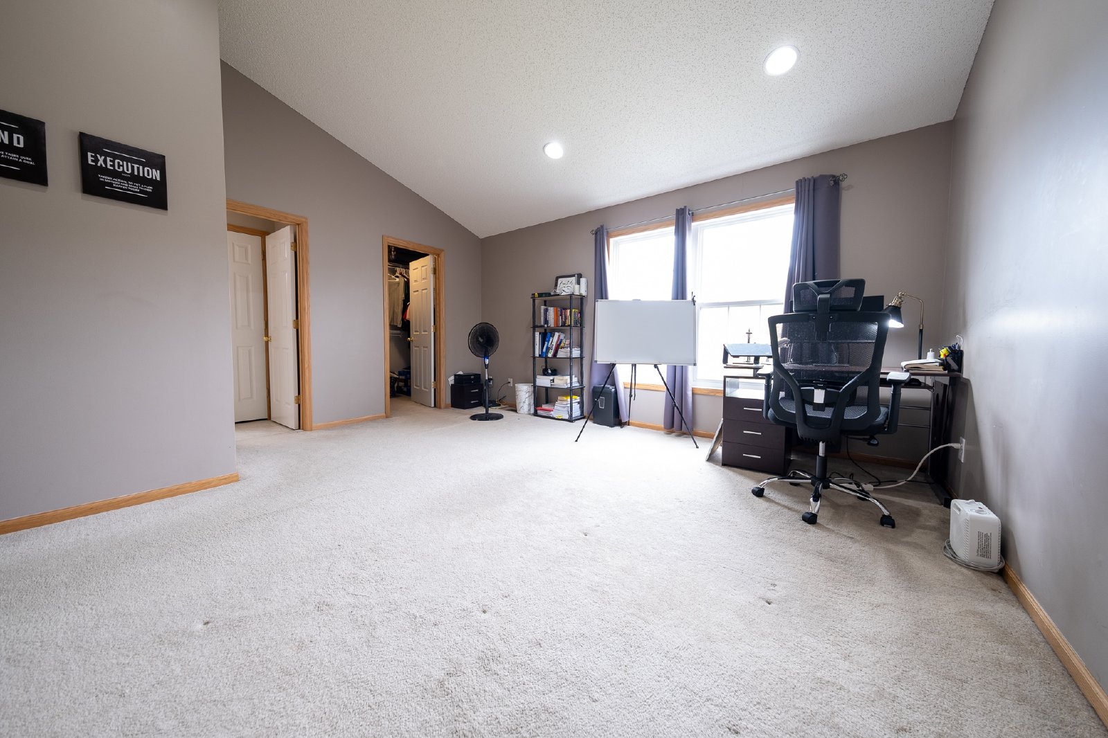 Village Parkway, Circle Pines (710) LS ER1 - 1 property image