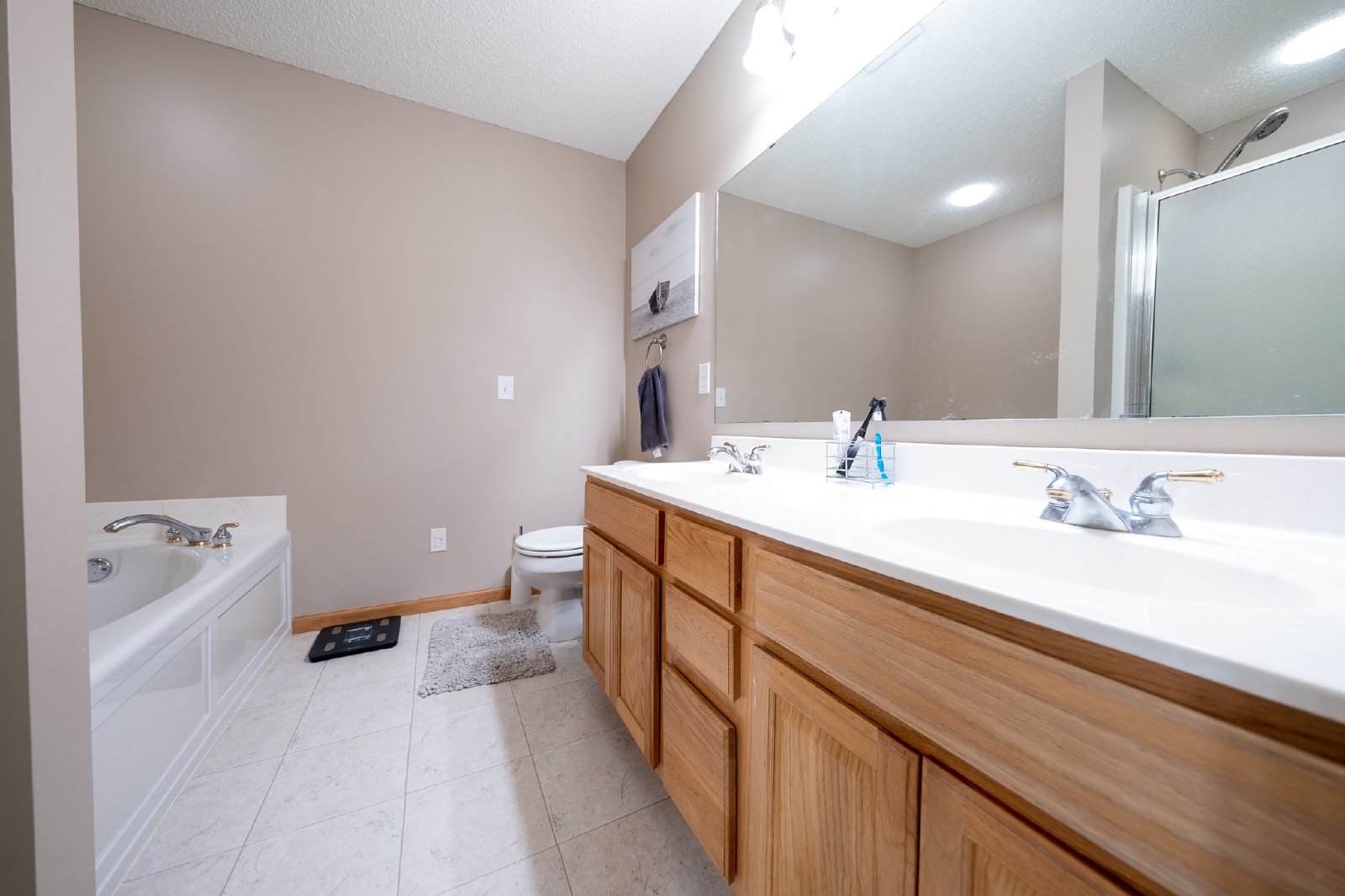 Village Parkway, Circle Pines (710) LS ER1 - 1 property image
