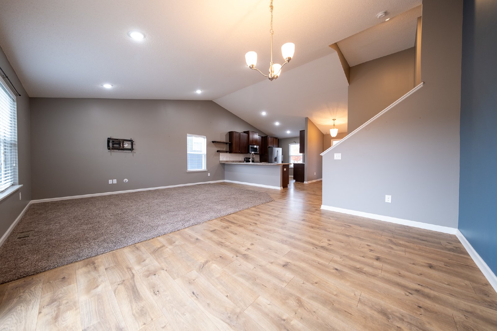 Emory Circle, Apple Valley (15141) LY KK1 - 1 property image