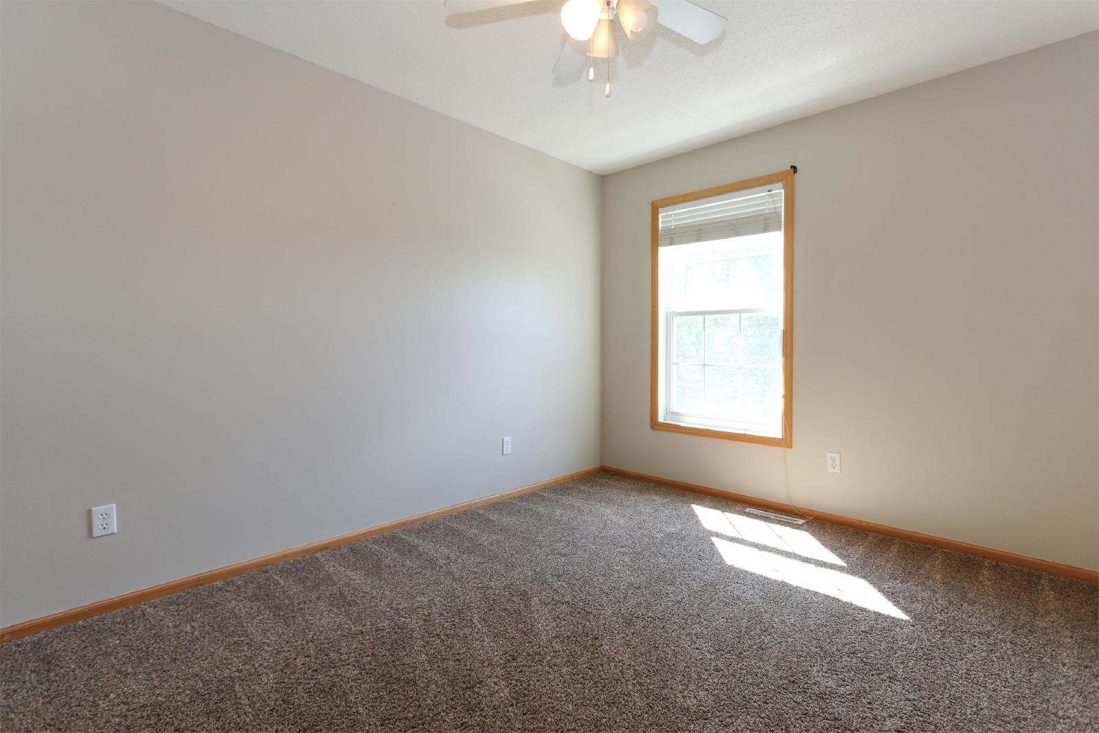 Stratford Circle South, Shakopee (8033) LY JC1 - 1 property image