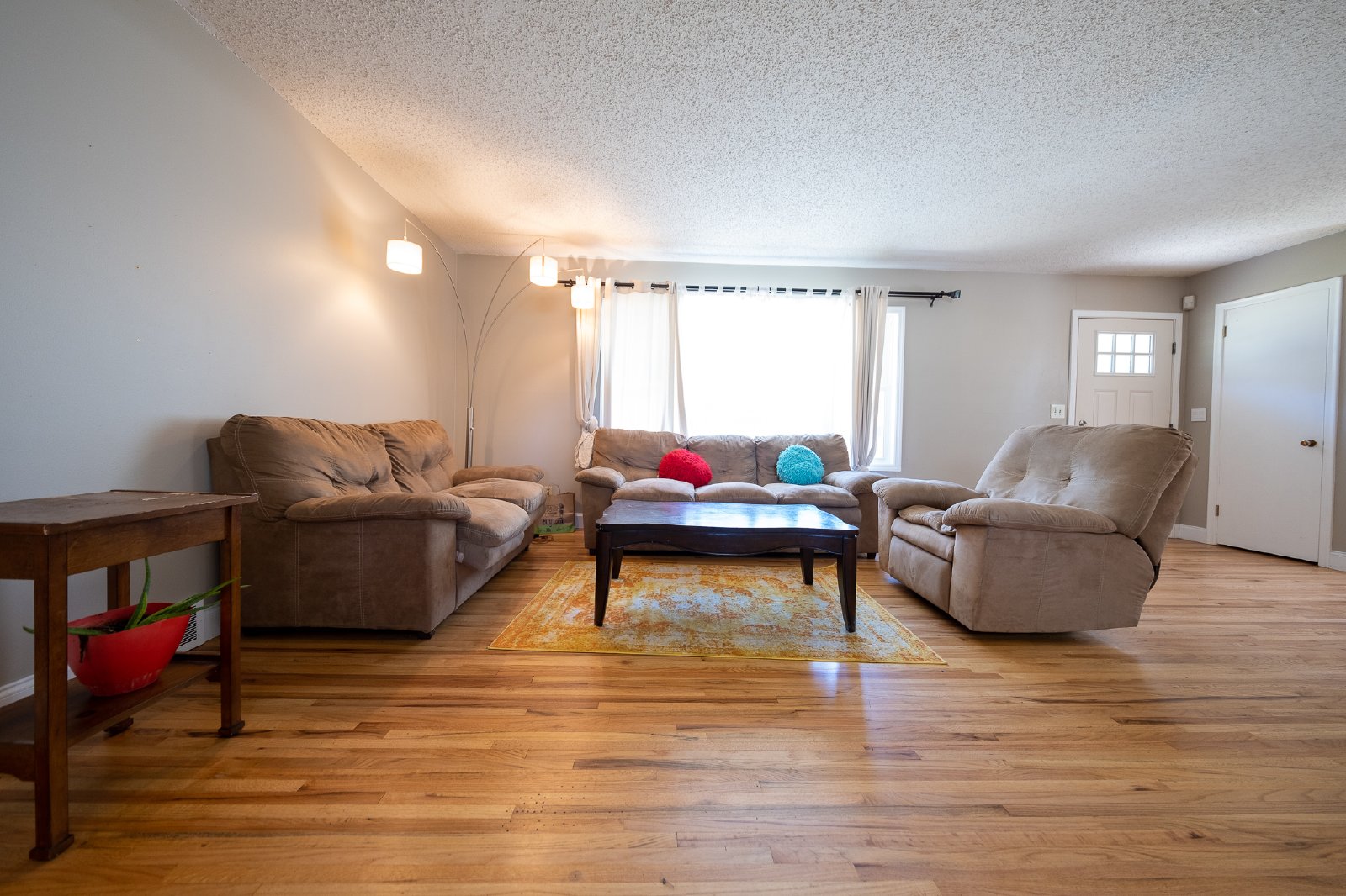 Columbus Avenue South, Bloomington (9924) LS KK1 **HWP** - 1 property image