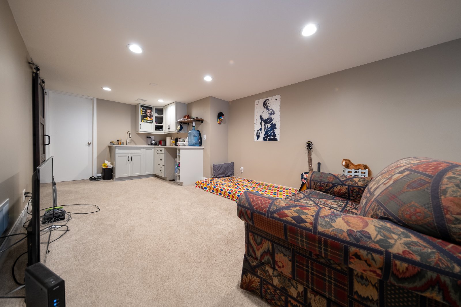 Columbus Avenue South, Bloomington (9924) LS KK1 **HWP** - 1 property image