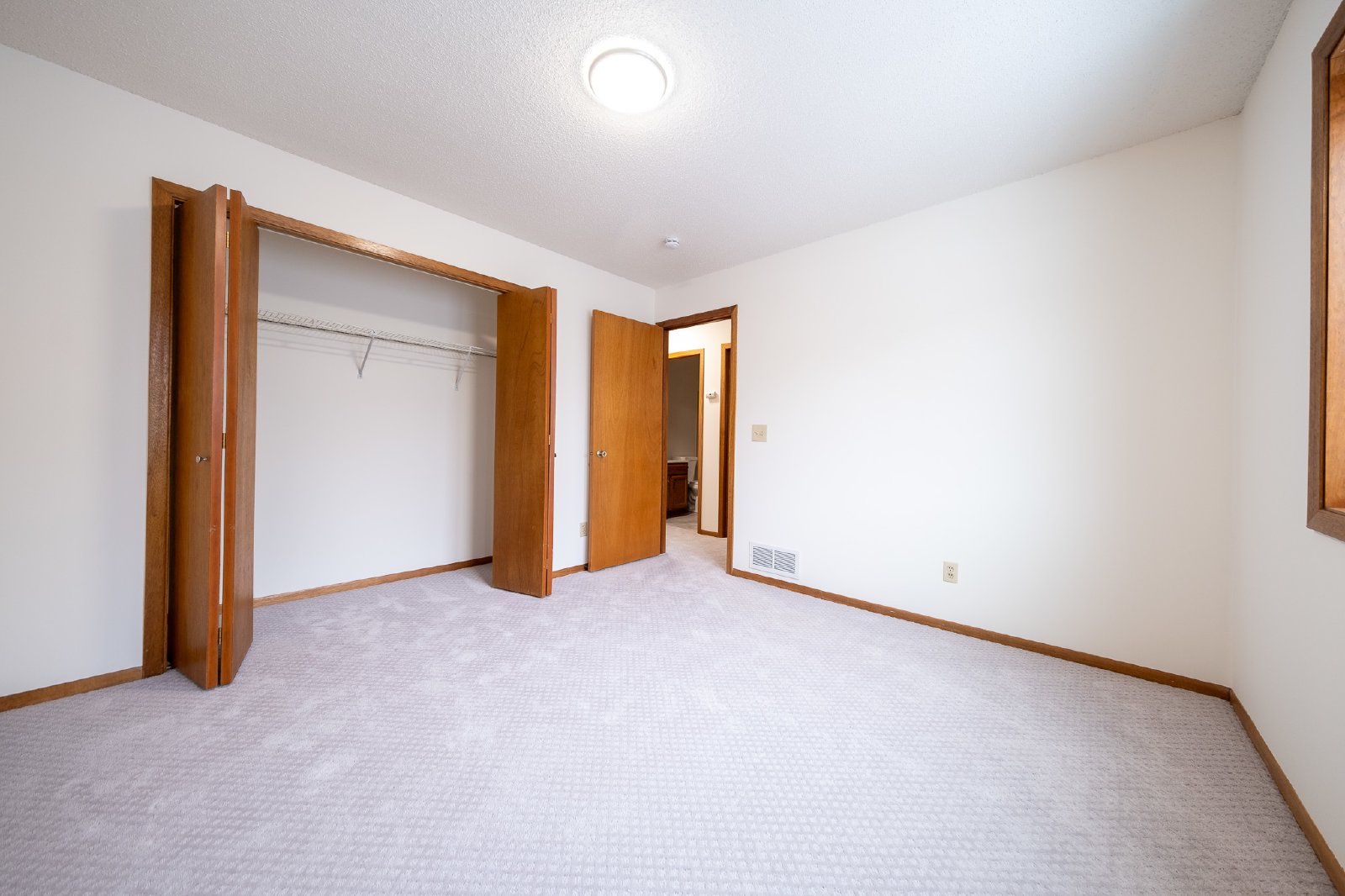 Falcon Way, Eagan (3655) MJ KK1 - 1 property image