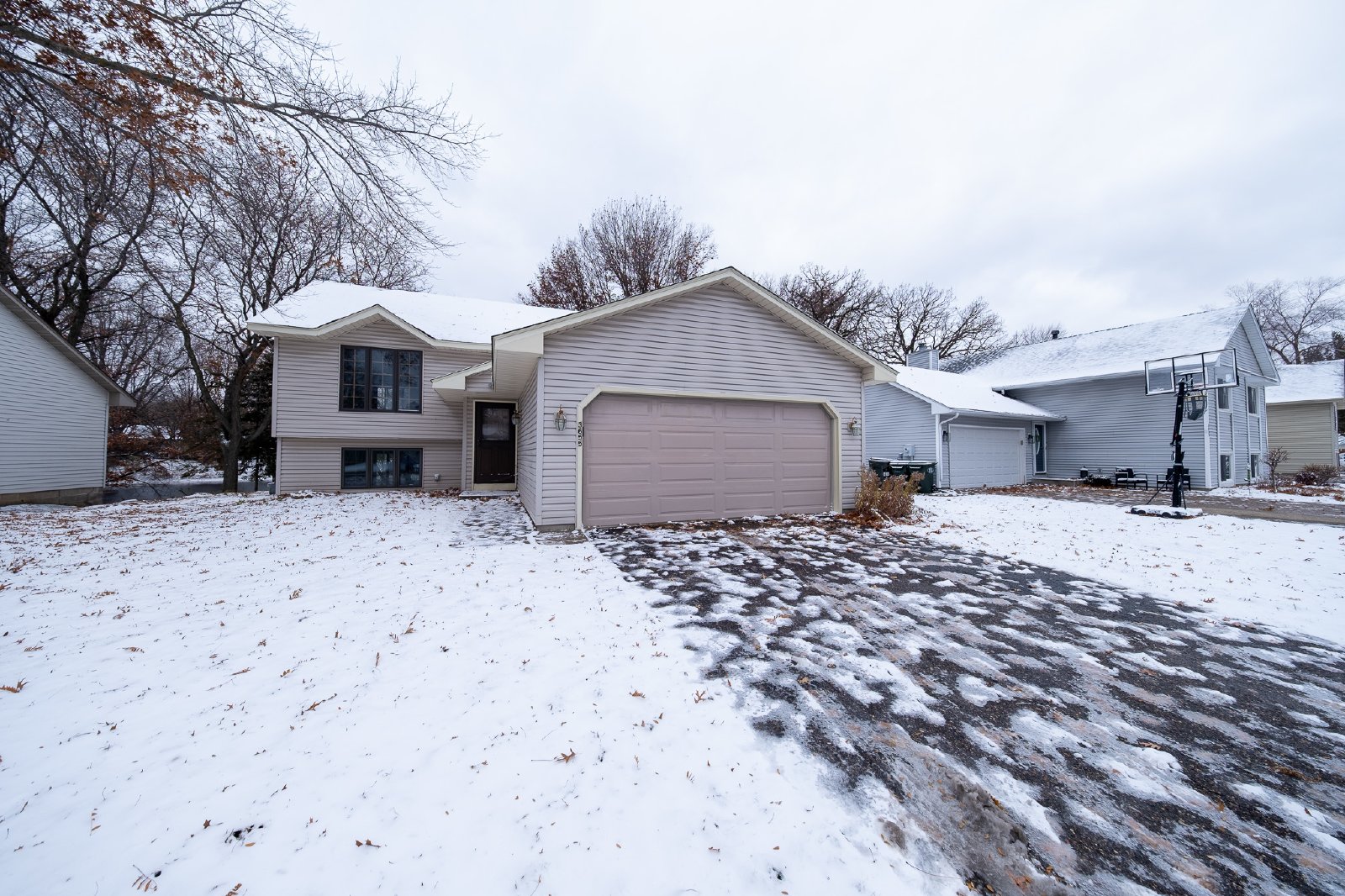 Falcon Way, Eagan (3655) MJ KK1 - 1 property image