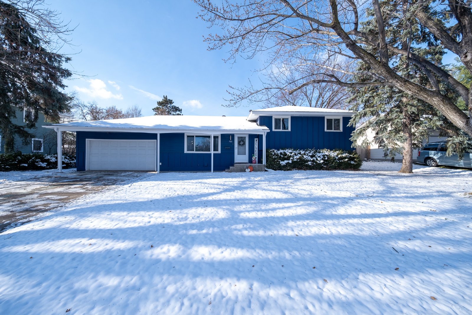 Noble Avenue North, Brooklyn Park (7801) LY DG1 *HWP* - 1 property image