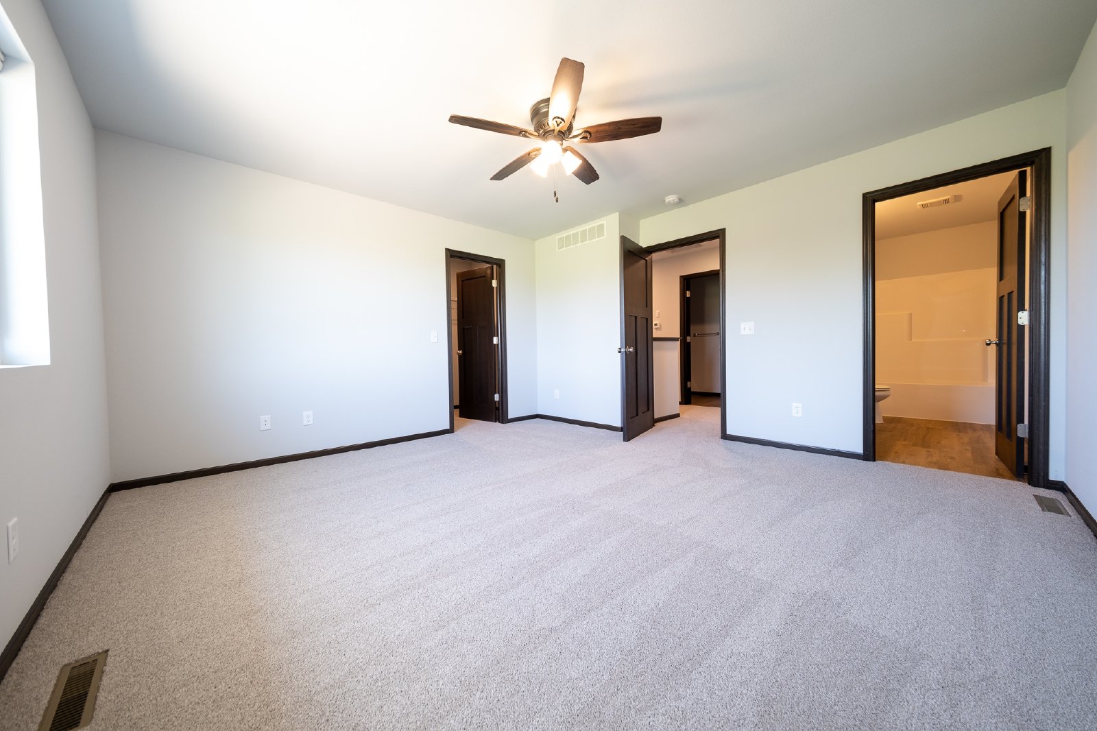 4th Circle Drive Southeast, Lonsdale (668) LY KZ1 - 1 property image