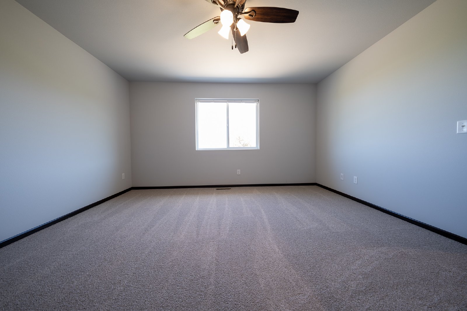 4th Circle Drive Southeast, Lonsdale (668) LY KZ1 - 1 property image