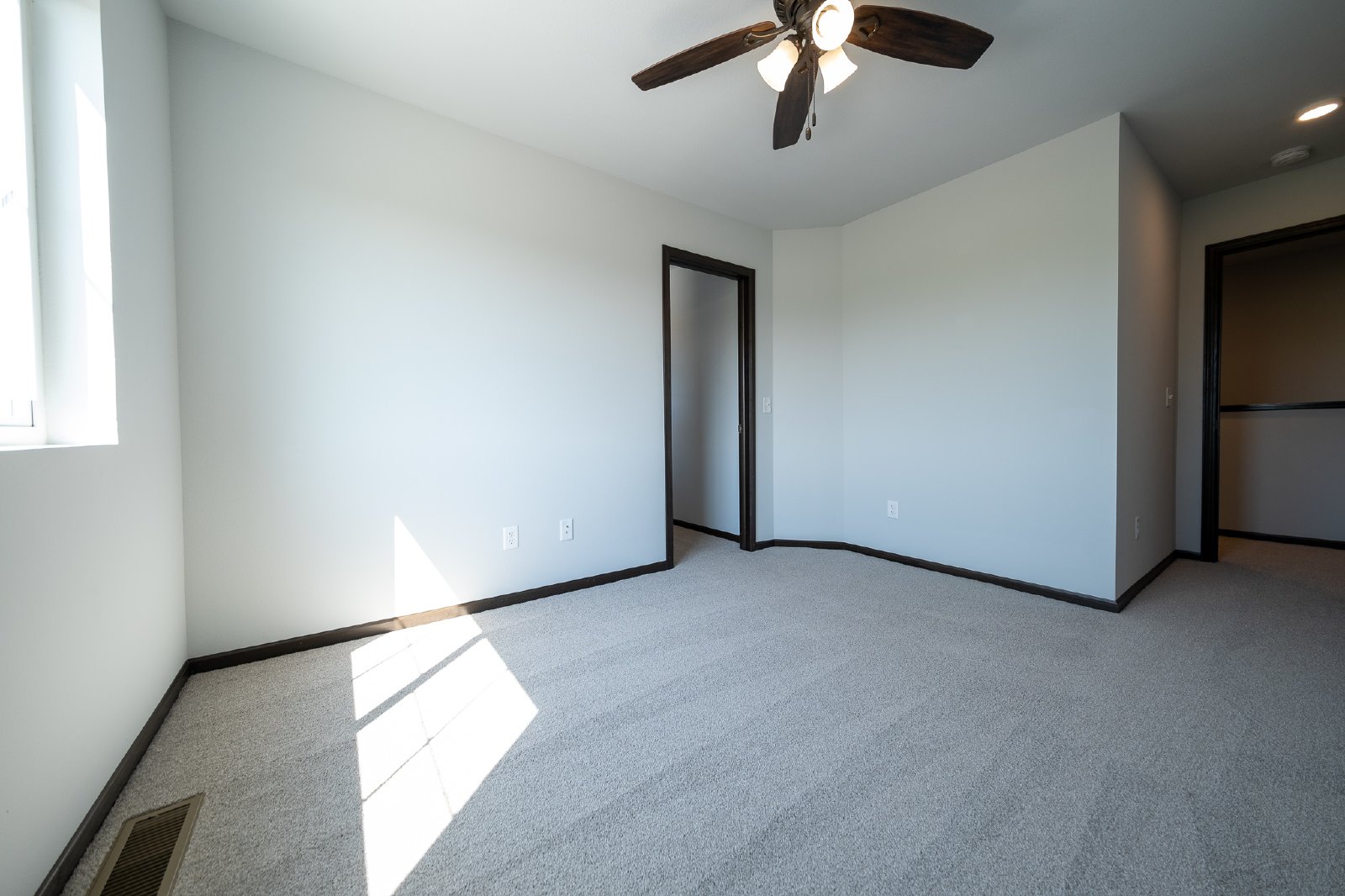 4th Circle Drive Southeast, Lonsdale (668) LY KZ1 - 1 property image