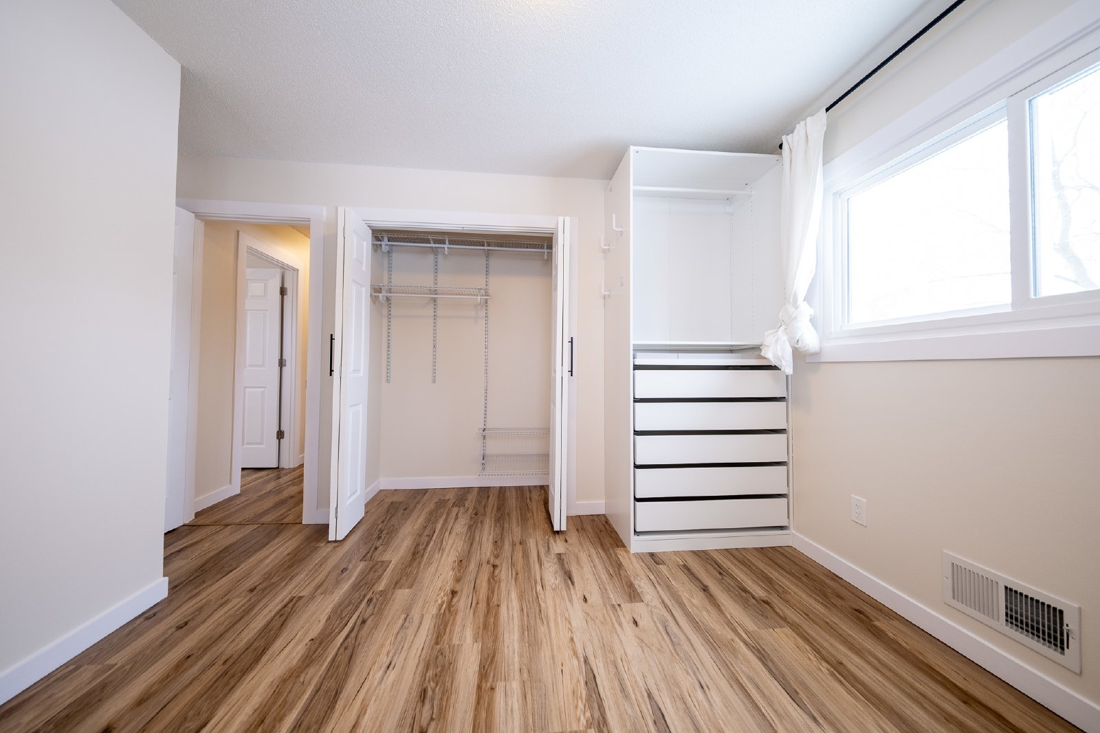 Lynn Avenue, Edina (4104) MJ JS1 - 1 property image