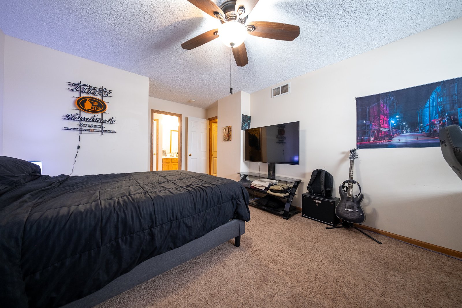 Gillette Way, Lakeville (17540) LY CW2 - 1 property image