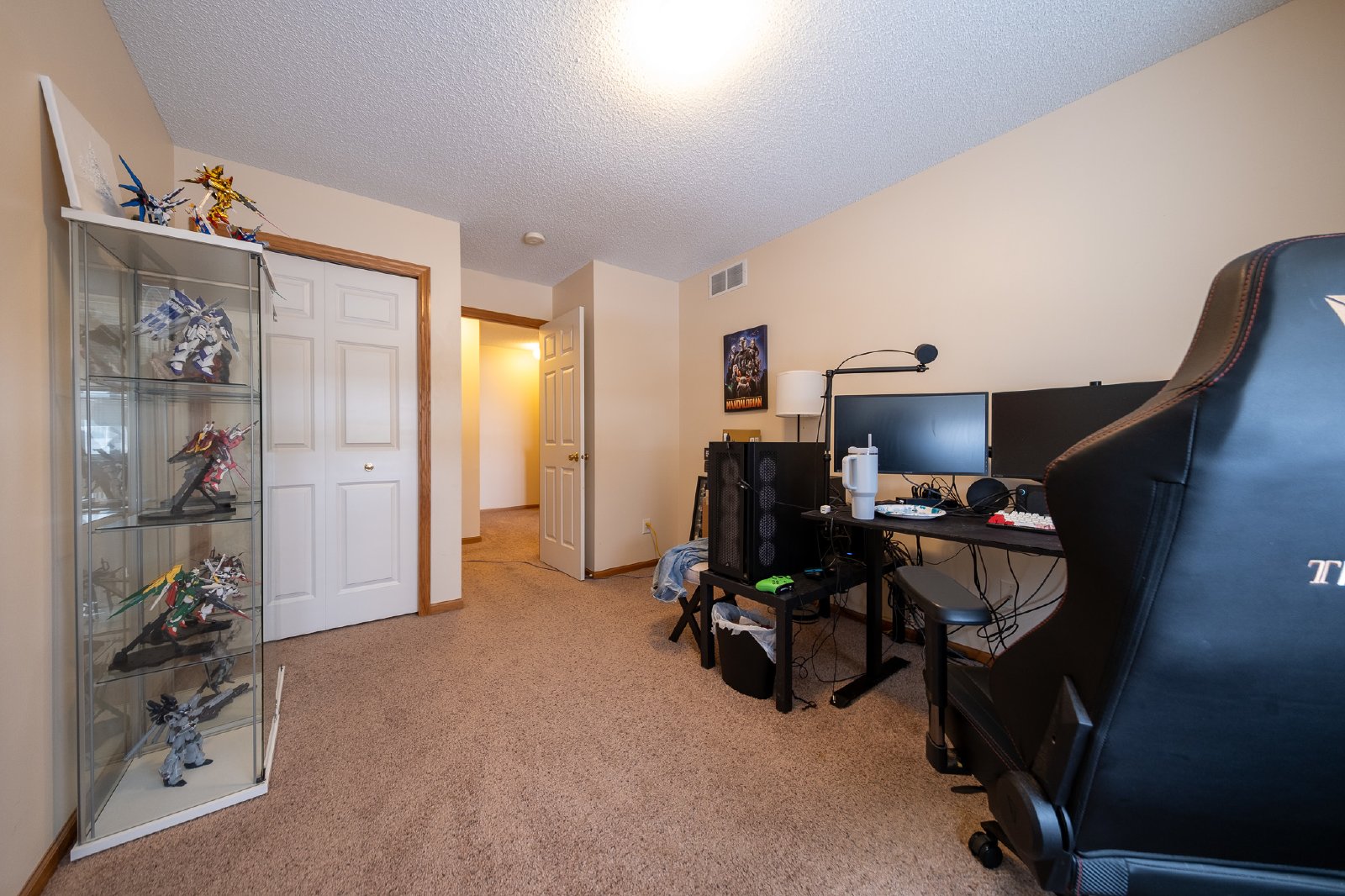 Gillette Way, Lakeville (17540) LY CW2 - 1 property image