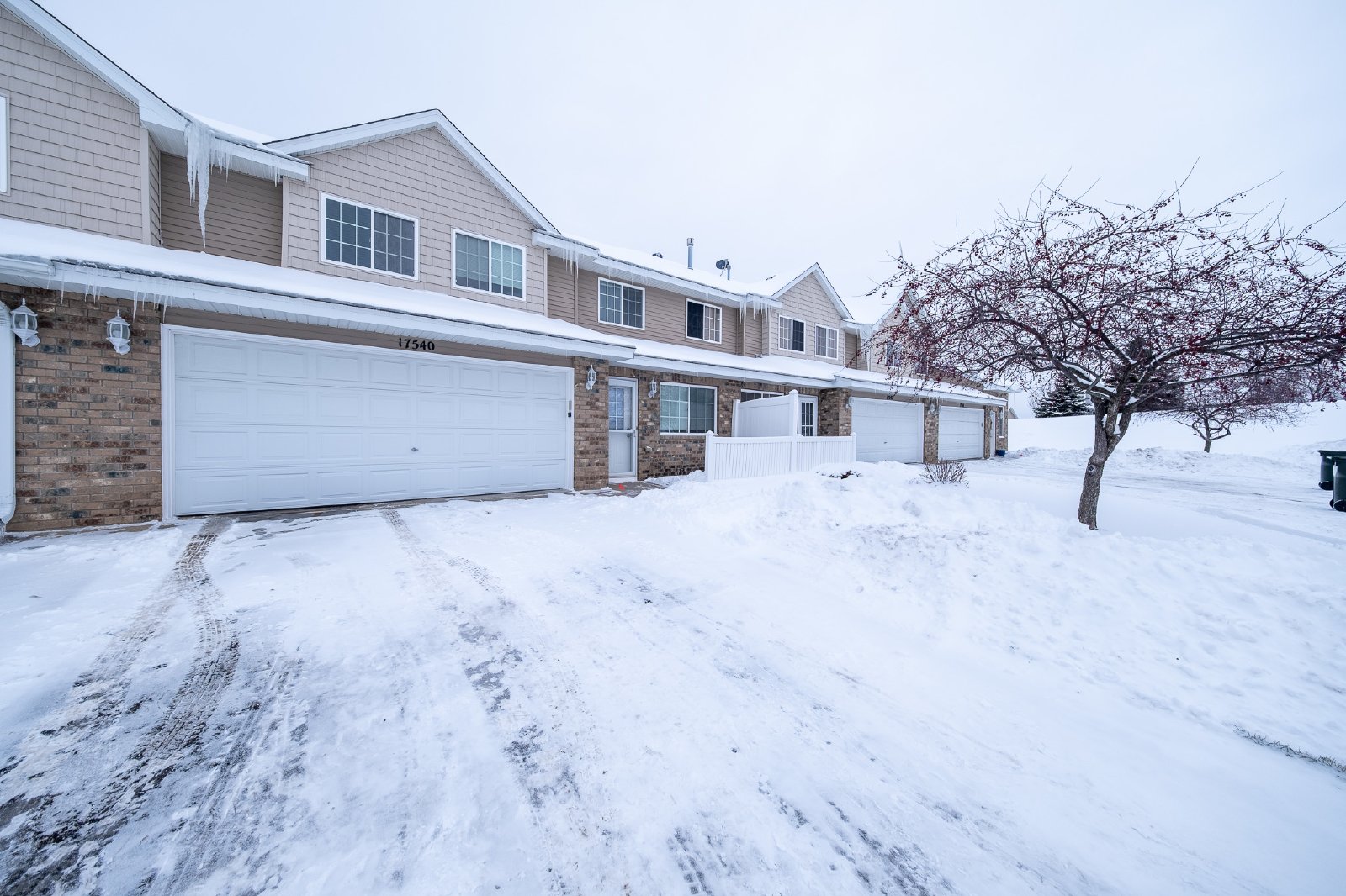 Gillette Way, Lakeville (17540) LY CW2 - 1 property image