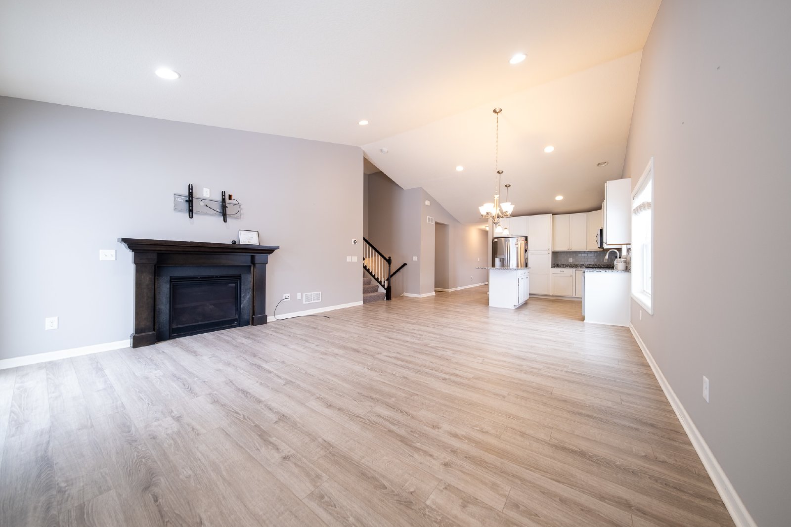 Guthrie Drive, Lakeville (20817) LY JS1 *HWP* - 1 property image