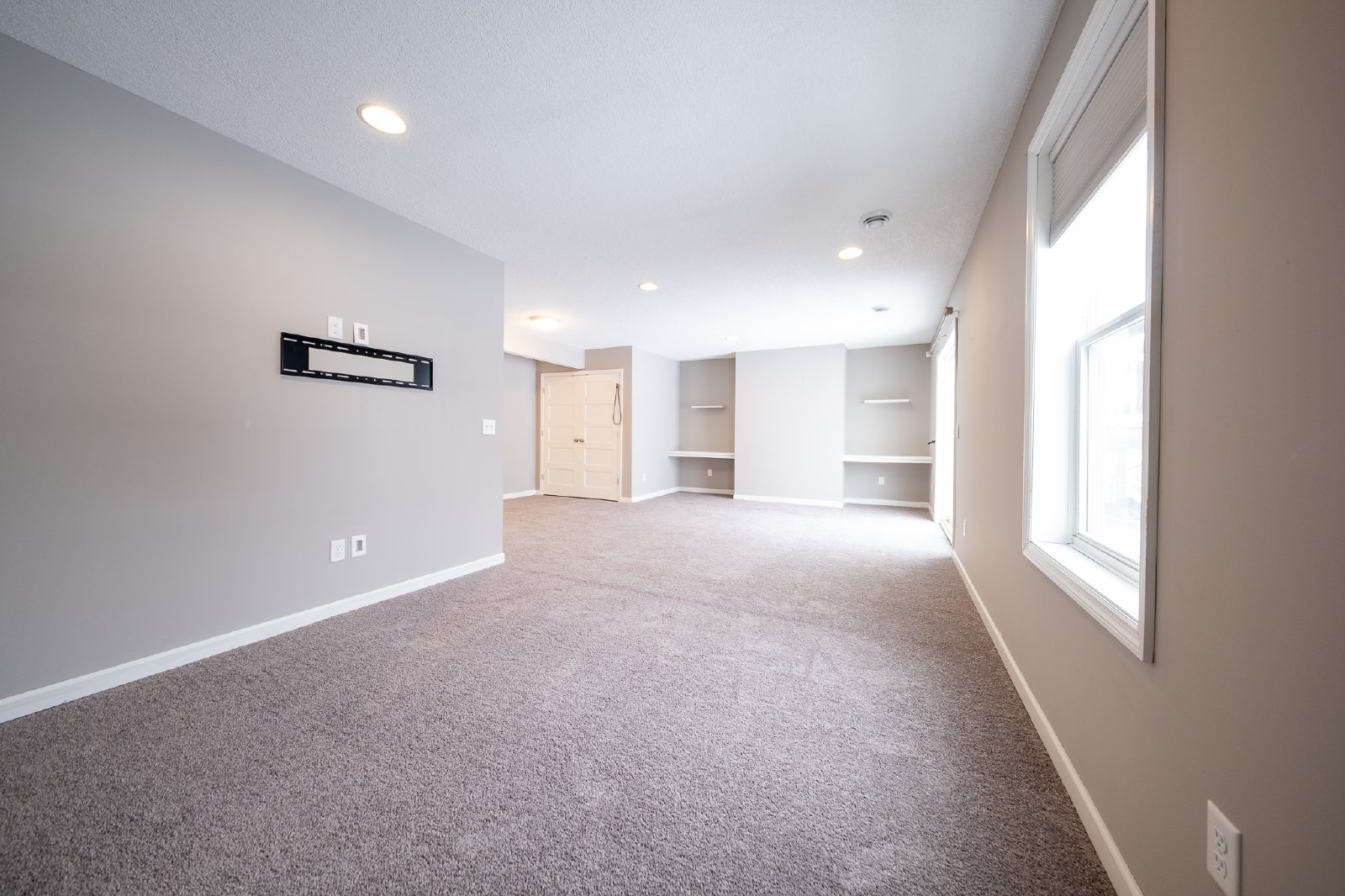 Guthrie Drive, Lakeville (20817) LY JS1 *HWP* - 1 property image