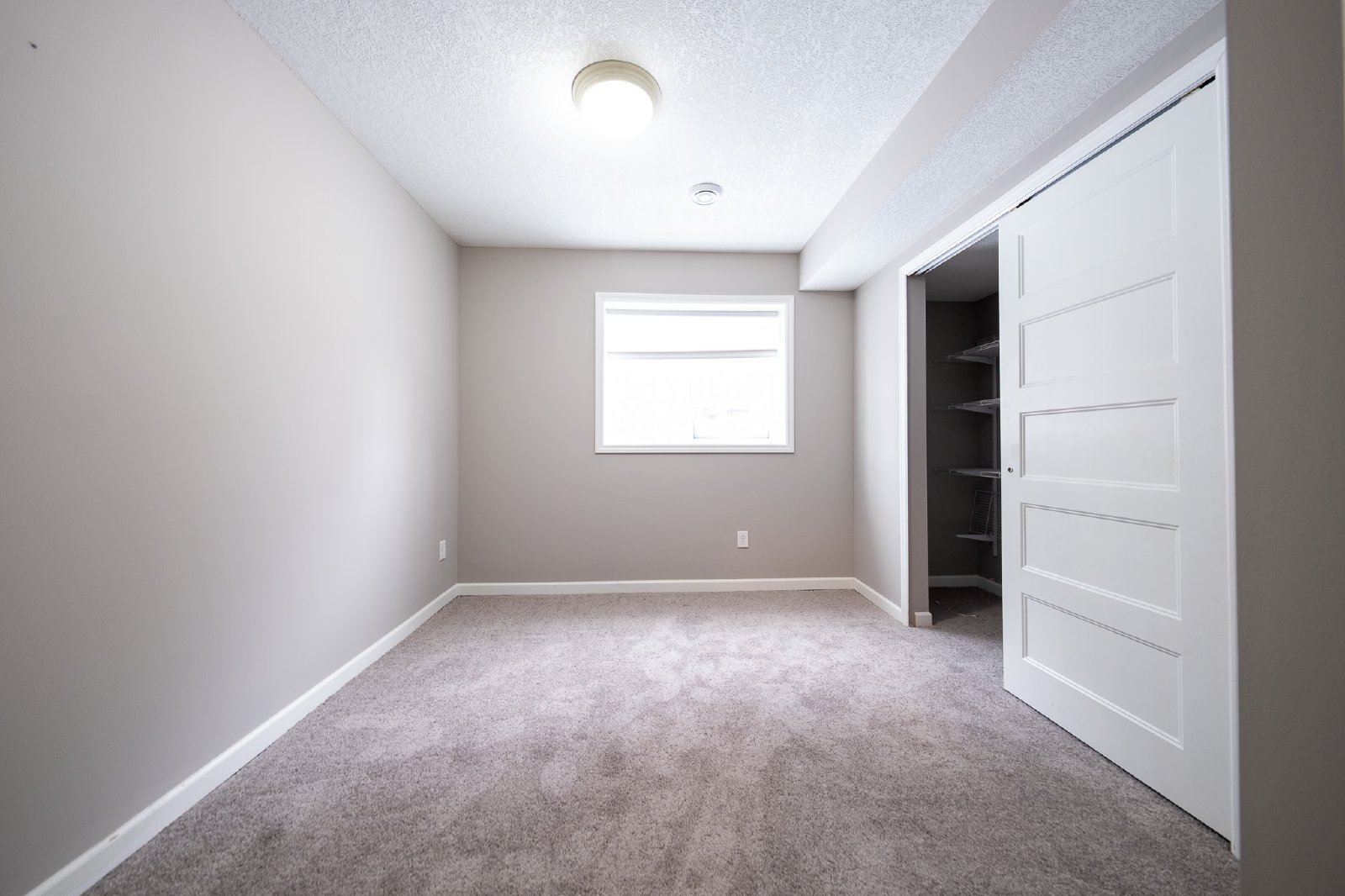 Guthrie Drive, Lakeville (20817) LY JS1 *HWP* - 1 property image