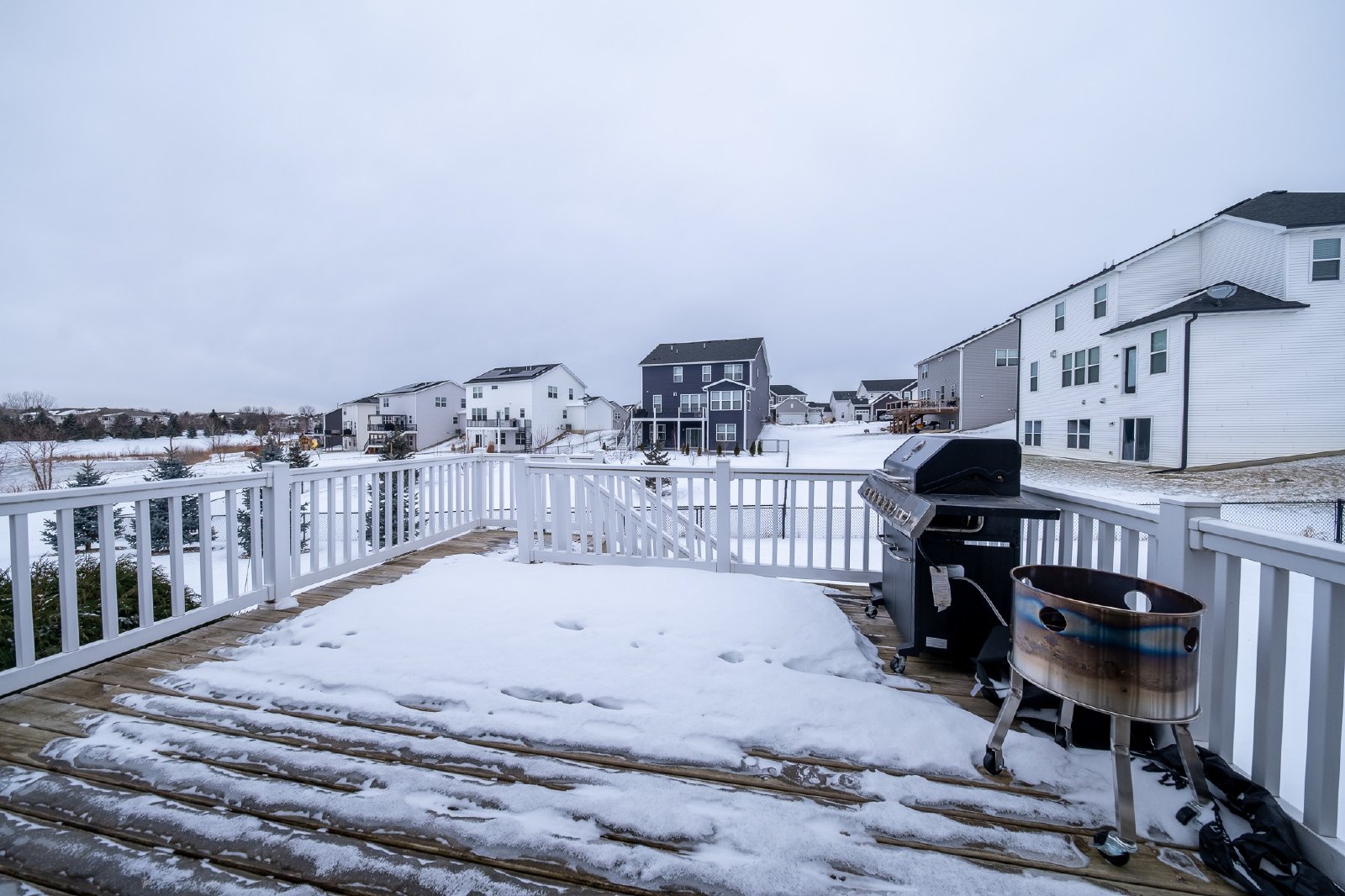 Guthrie Drive, Lakeville (20817) LY JS1 *HWP* - 1 property image