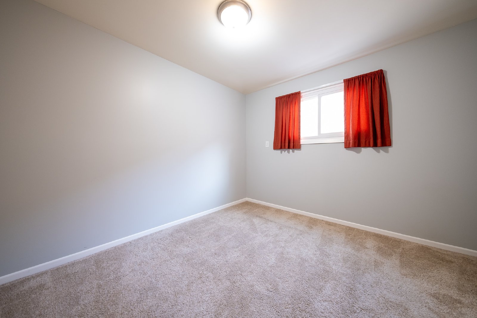 Whitney Drive, Apple Valley (7677) LS CW1 *HWP* - 1 property image