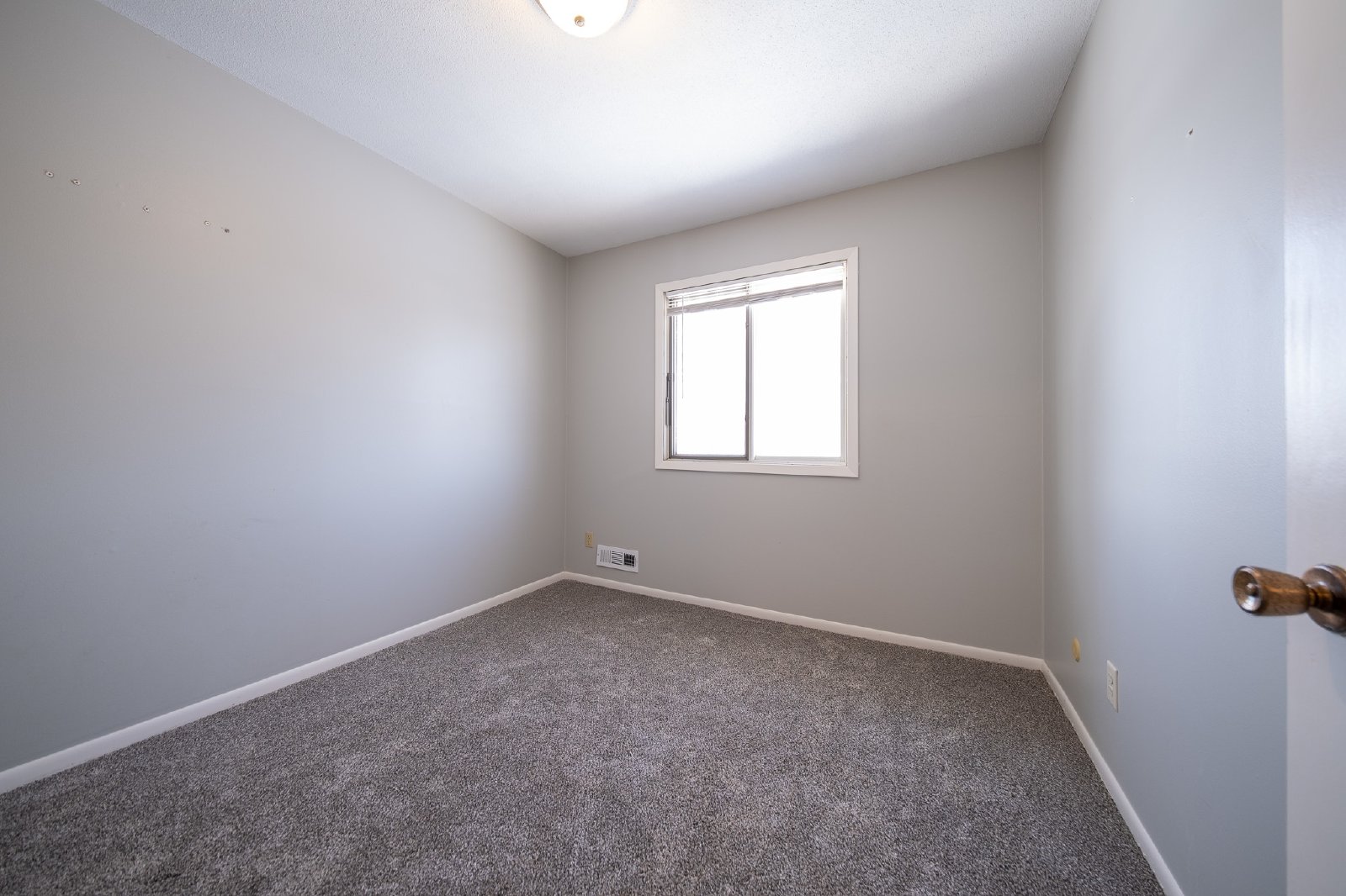 Whitney Drive, Apple Valley (7677) LS CW1 *HWP* - 1 property image