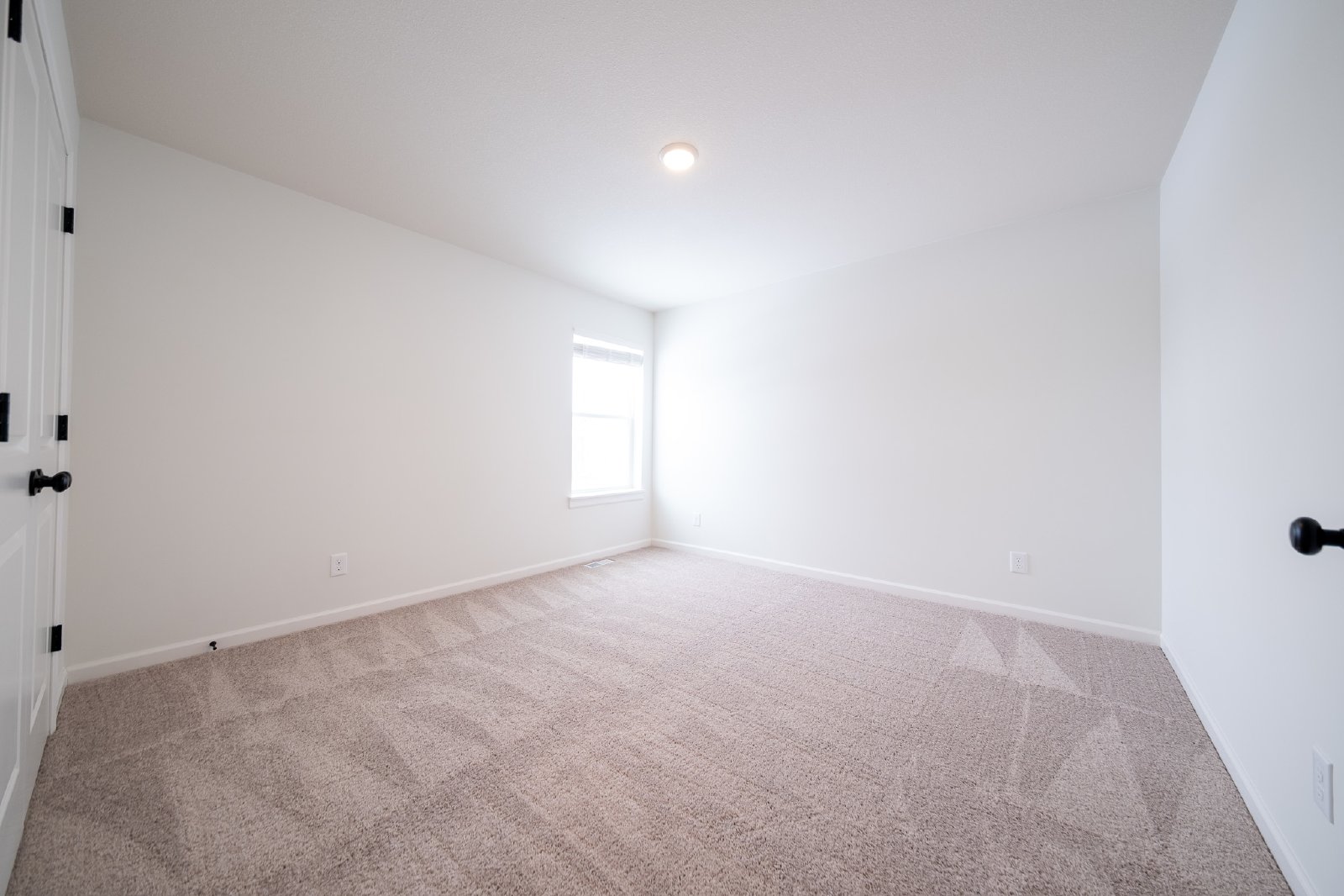 149th Street West, Rosemount (1111) MJ MG1 - 1 property image