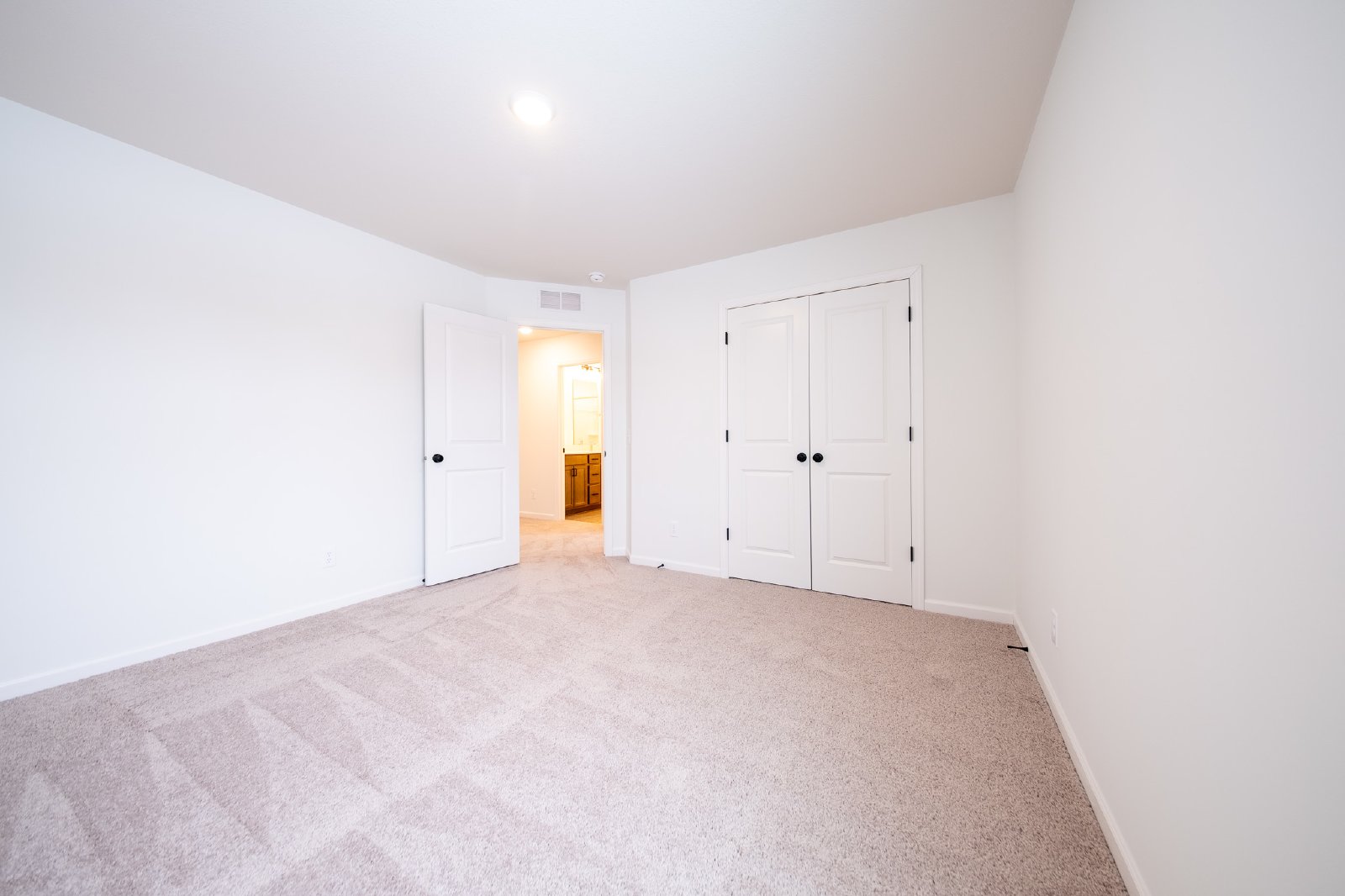 149th Street West, Rosemount (1111) MJ MG1 - 1 property image