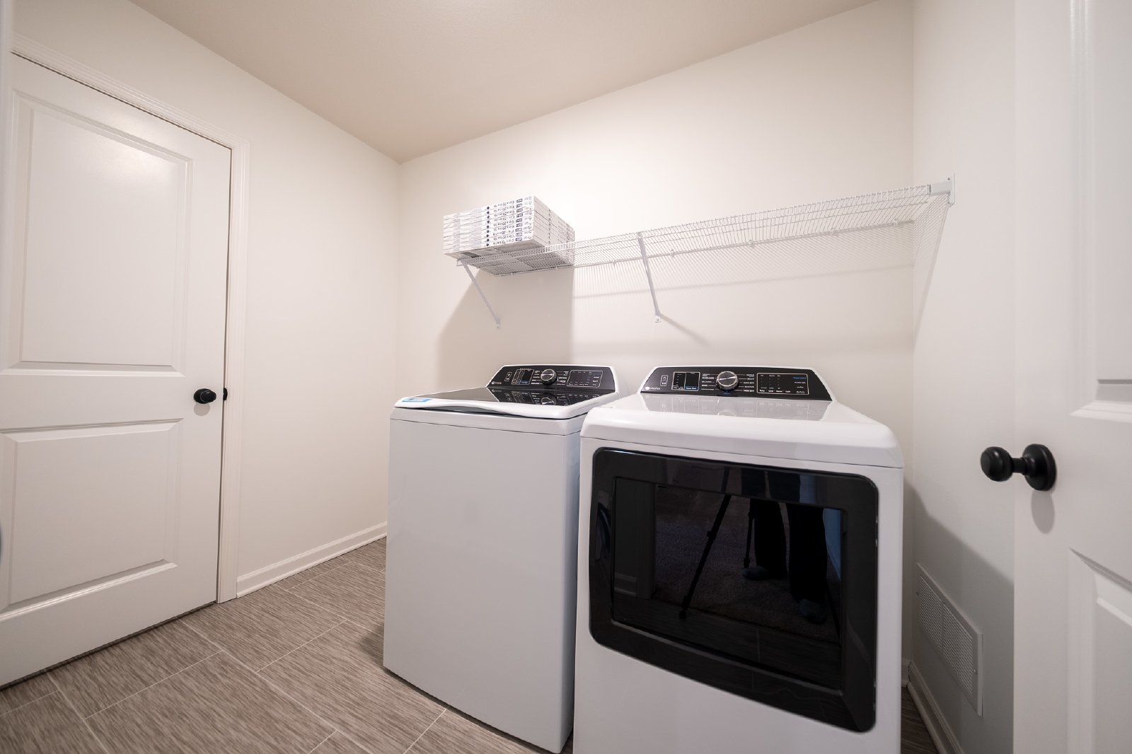 149th Street West, Rosemount (1111) MJ MG1 - 1 property image