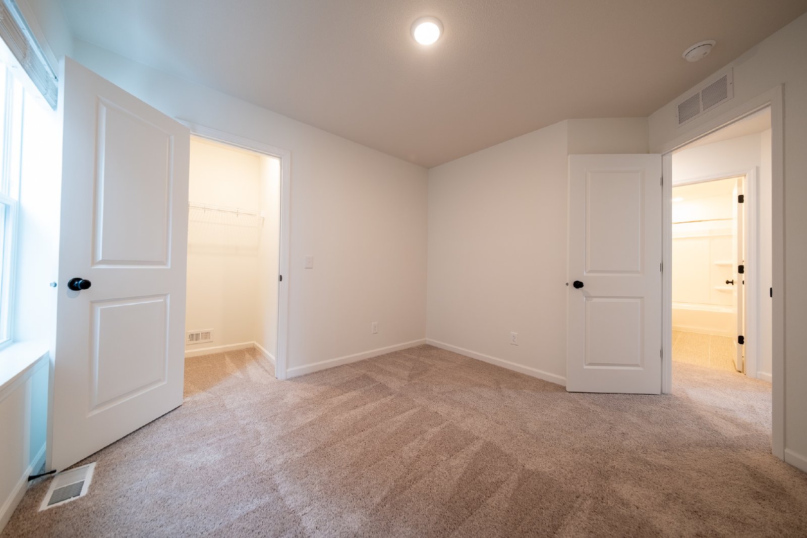 149th Street West, Rosemount (1111) MJ MG1 - 1 property image