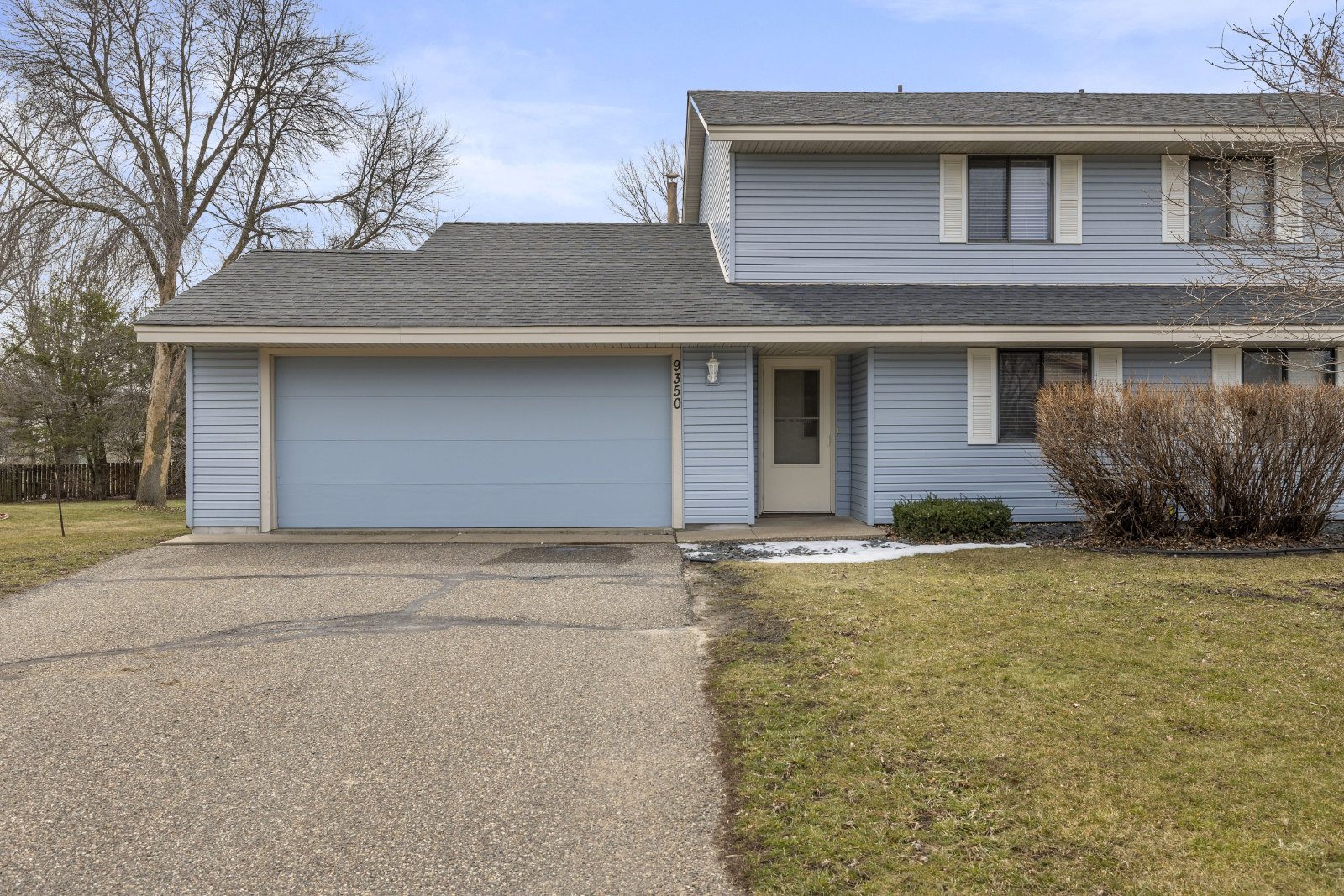 176th Street West, Lakeville (9350) MH KK1 **TPO** - 1 property image