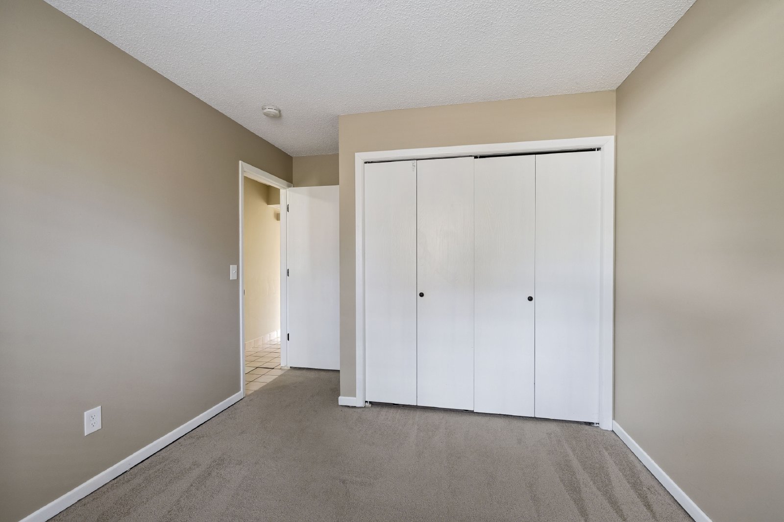 176th Street West, Lakeville (9350) MH KK1 **TPO** - 1 property image