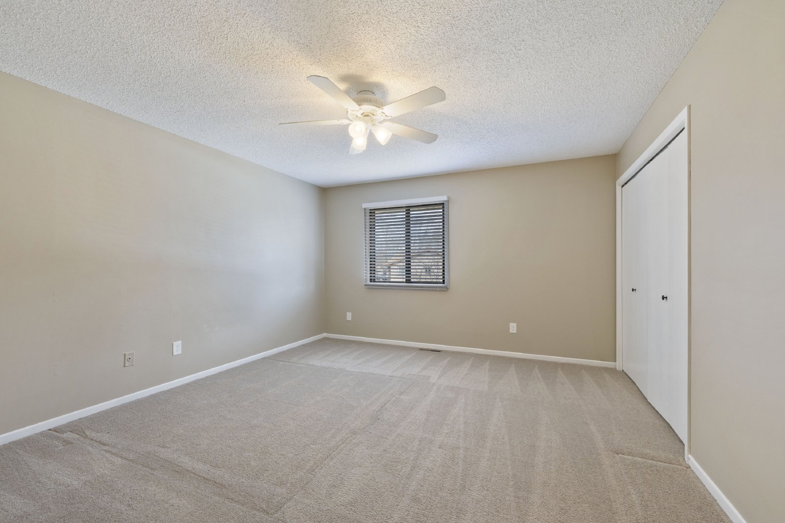 176th Street West, Lakeville (9350) MH KK1 **TPO** - 1 property image