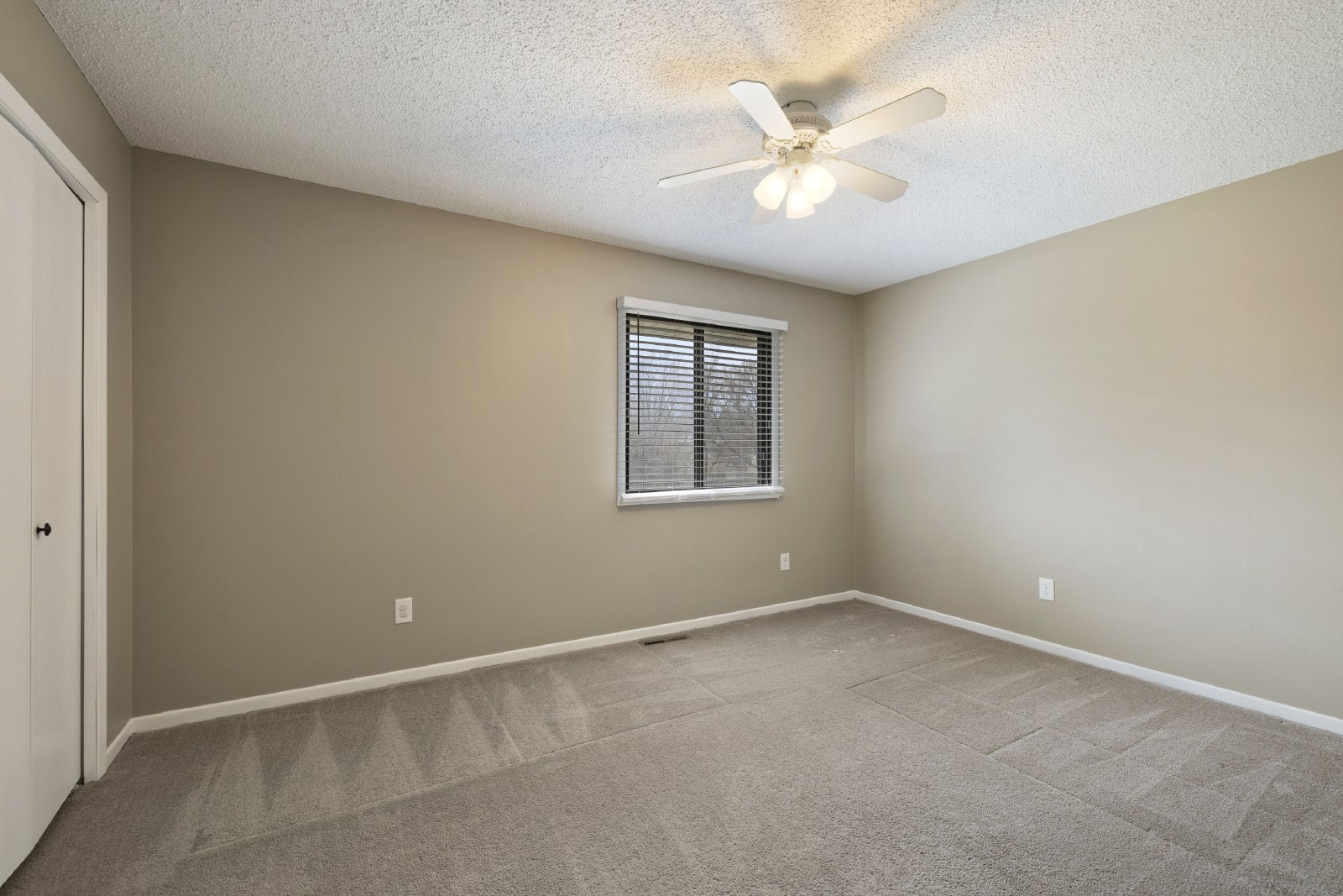 176th Street West, Lakeville (9350) MH KK1 **TPO** - 1 property image