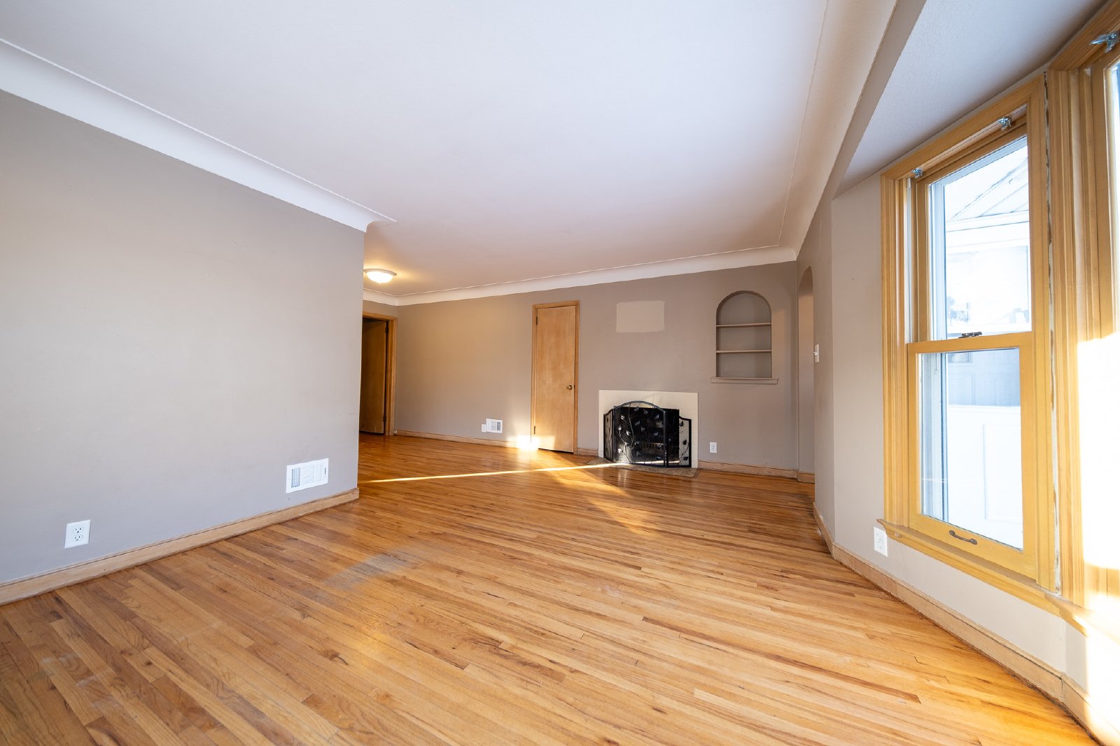 Portland Avenue, Minneapolis (5922) MH CW1 **TPO** - 1 property image