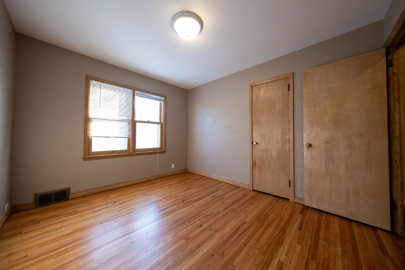 Portland Avenue, Minneapolis (5922) MH CW1 **TPO** - 1 property image
