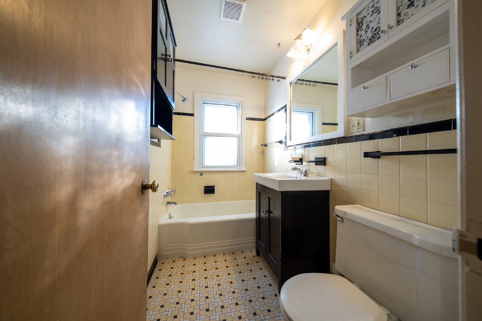 Portland Avenue, Minneapolis (5922) MH CW1 **TPO** - 1 property image