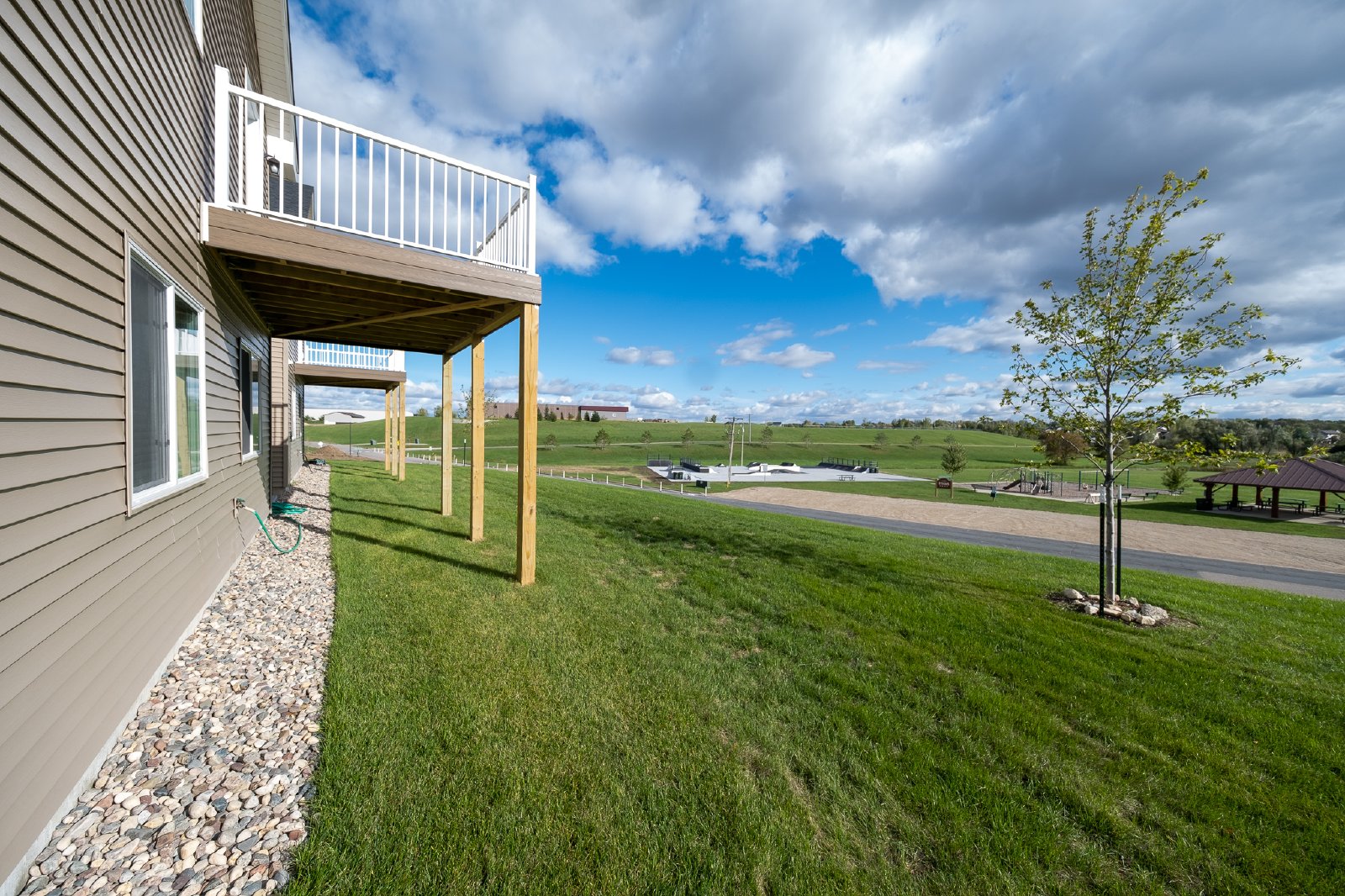 4th Circle Drive Southeast, Lonsdale (669) LY KZ1 **HWP** - 1 property image