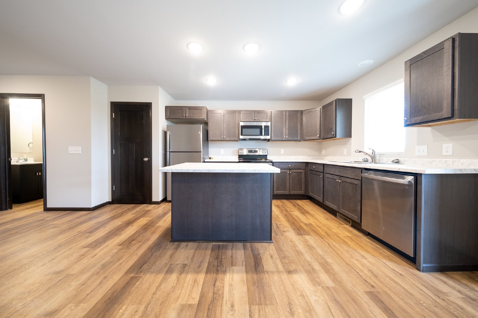 4th Circle Drive Southeast, Lonsdale (669) LY KZ1 **HWP** - 1 property image