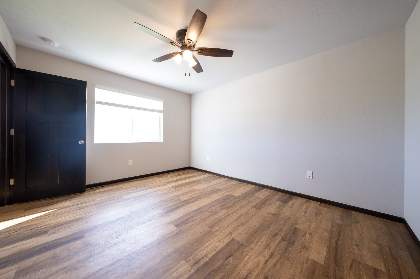 4th Circle Drive Southeast, Lonsdale (669) LY KZ1 **HWP** - 1 property image