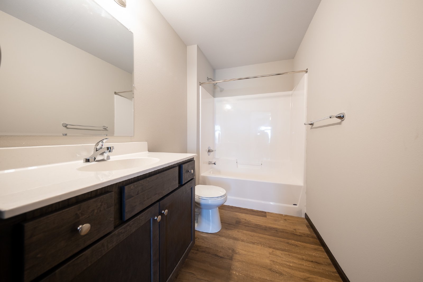 4th Circle Drive Southeast, Lonsdale (669) LY KZ1 **HWP** - 1 property image